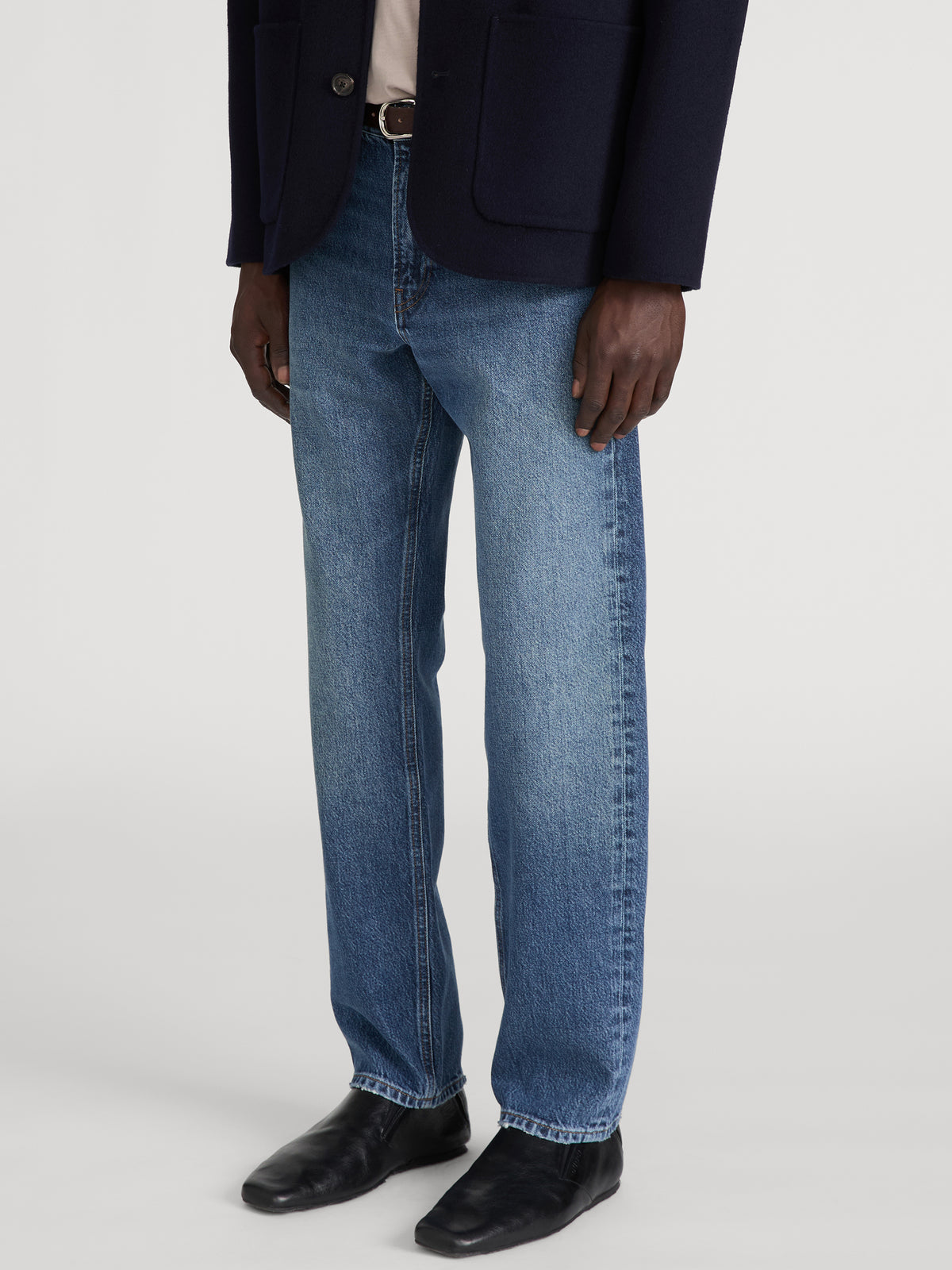 jean-side-image