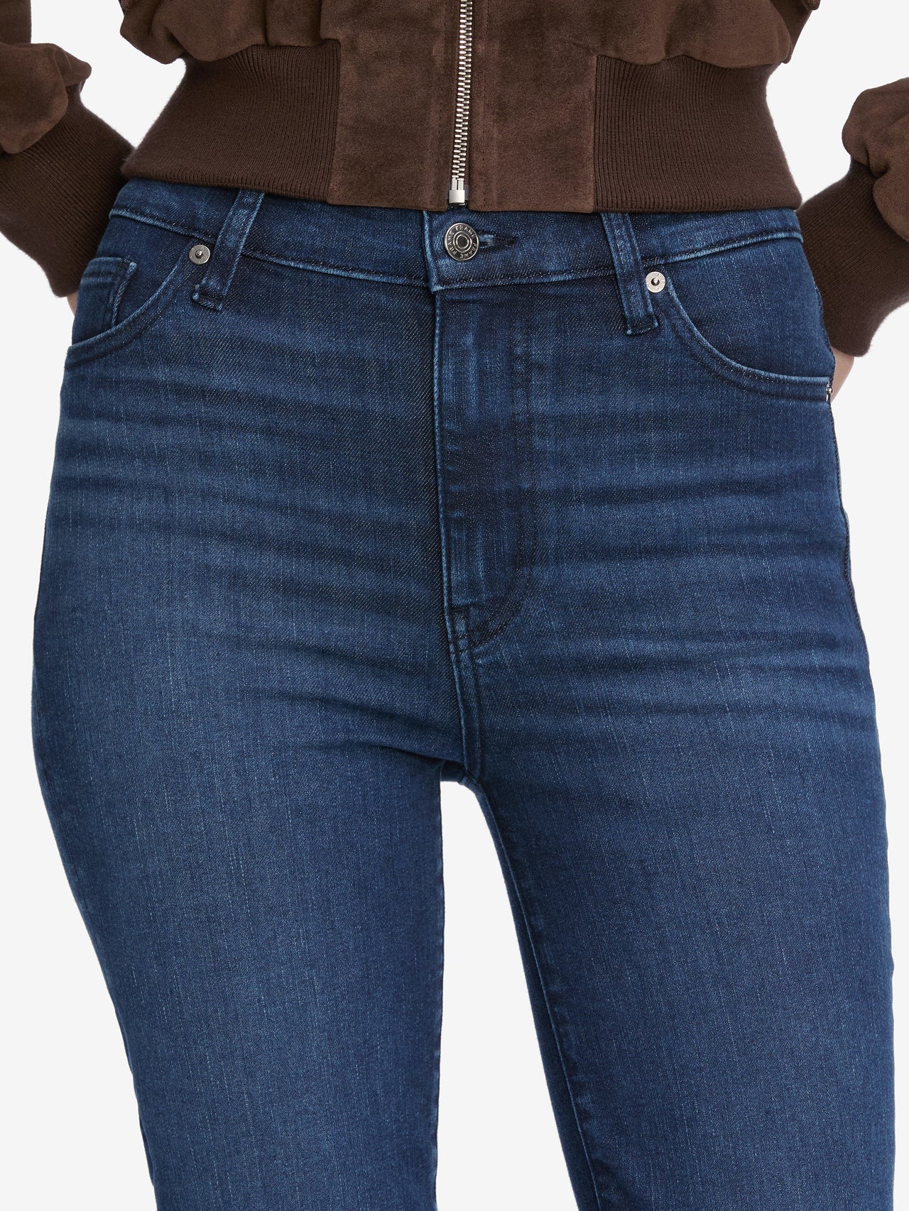jeans front detail image alt:fit1