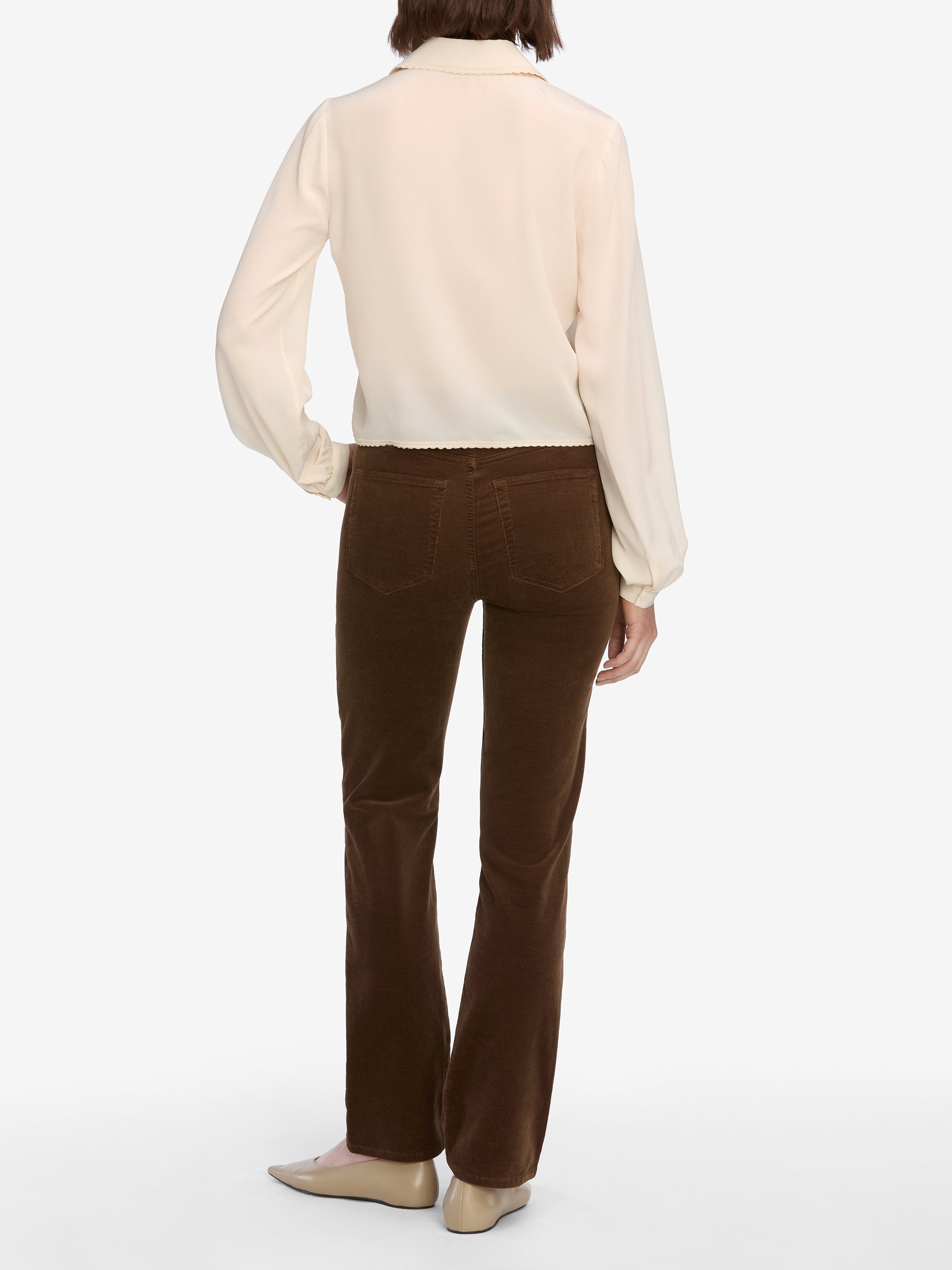 pants back image alt:fit2