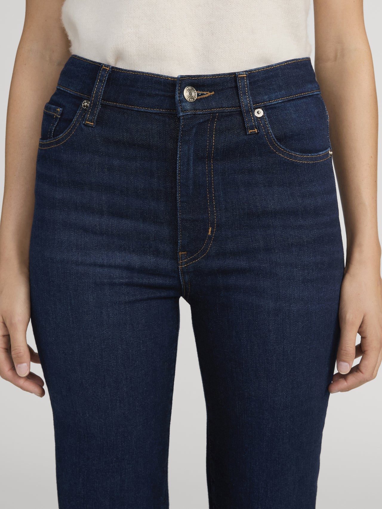 jeans front detail image