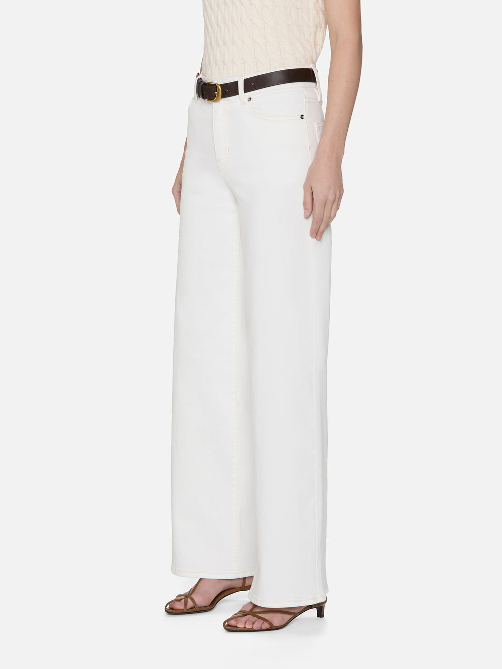 jeans front angled image alt:fit2