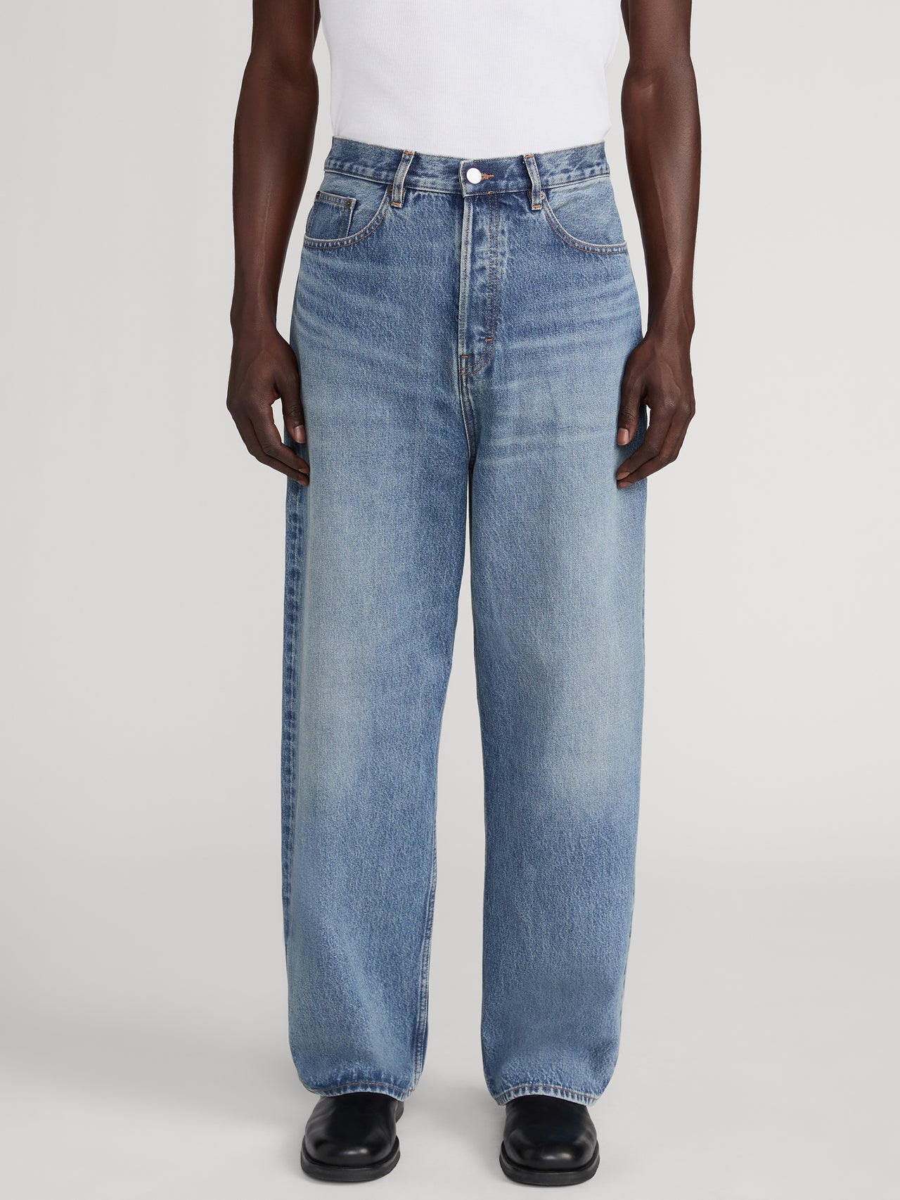jeans front image alt:hover primary image override