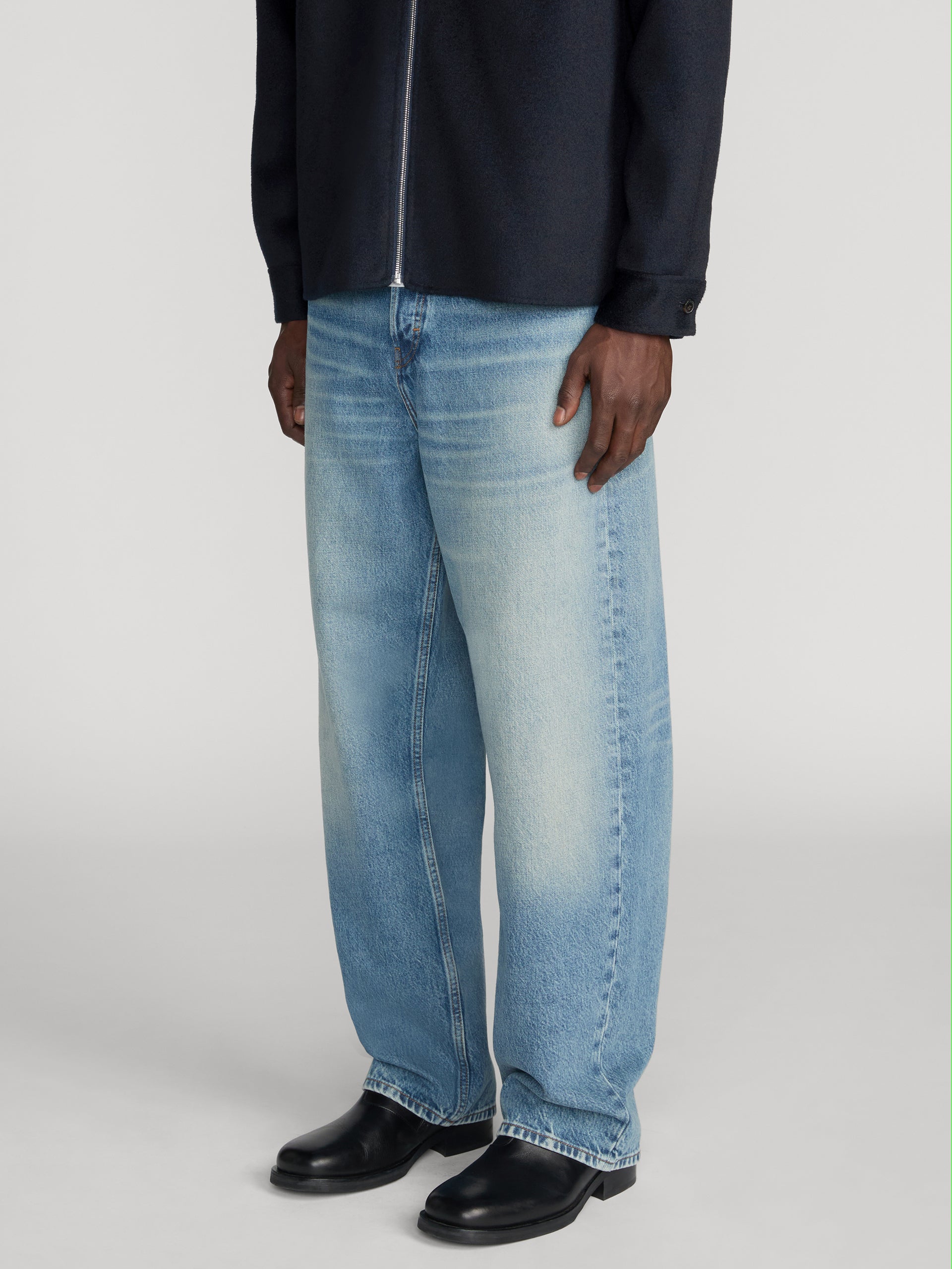 jeans-side-image