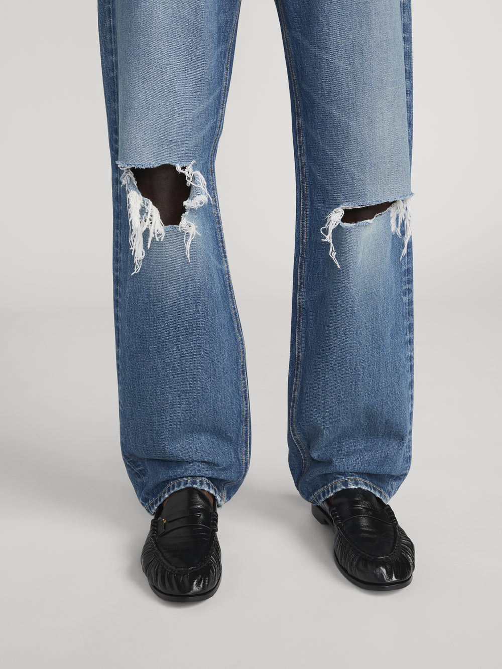 Jean On Model Detail 