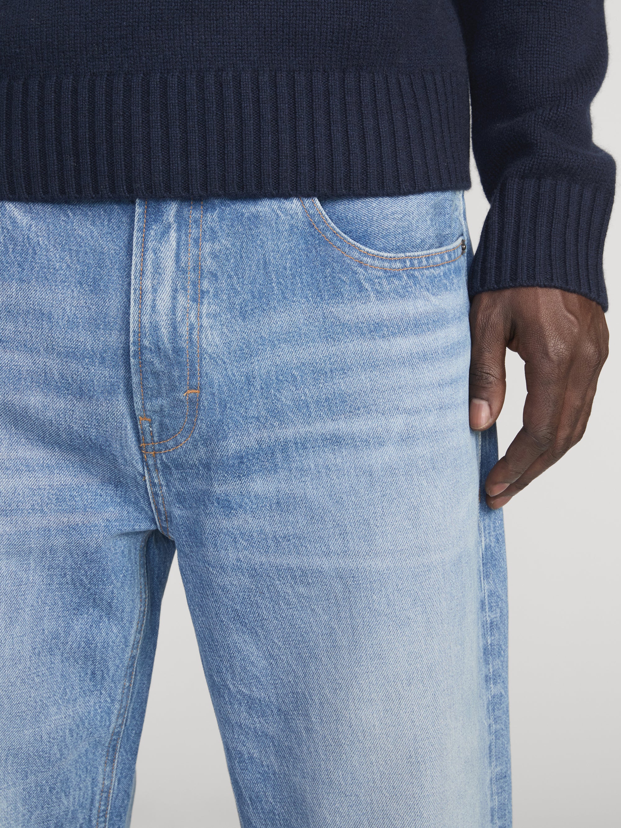 Jean On Model Detail 