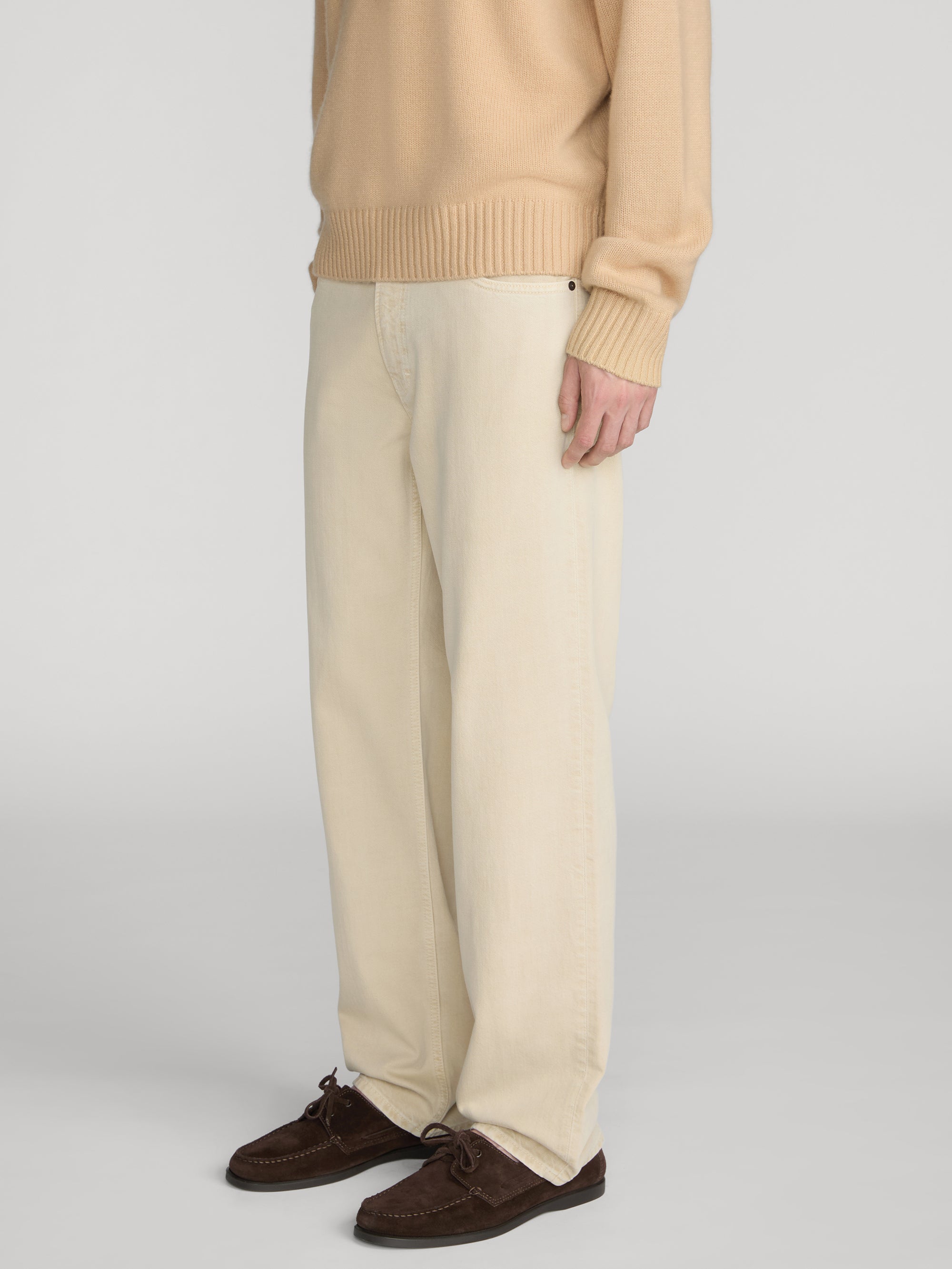 jeans-side-image