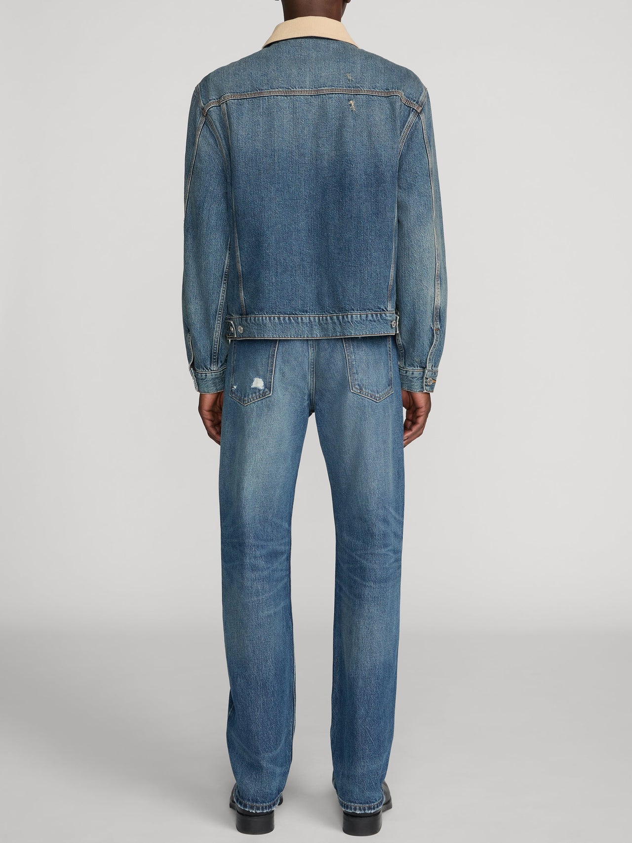 jacket-back-image