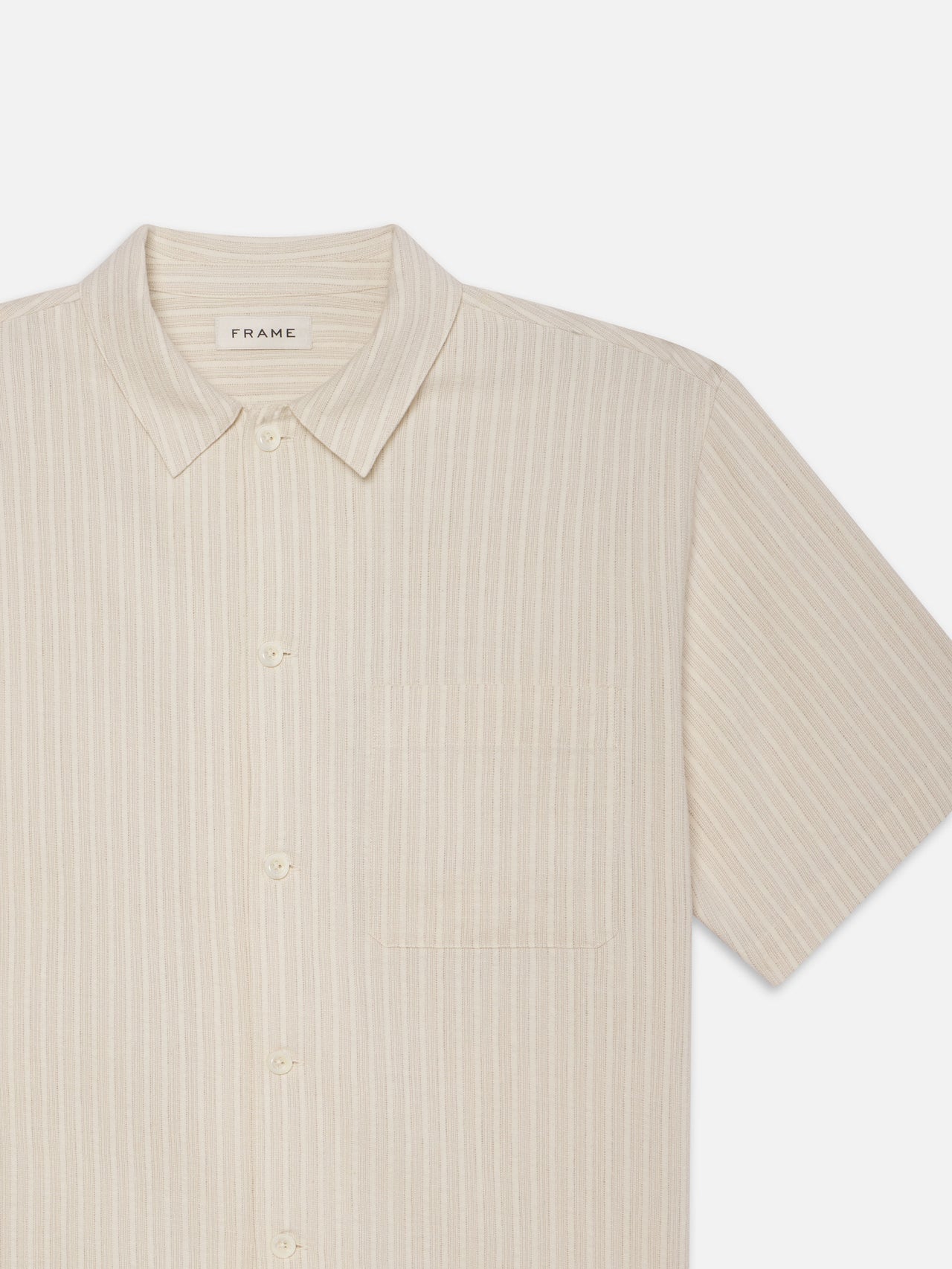 shirt front detail packshot image alt:fit1 