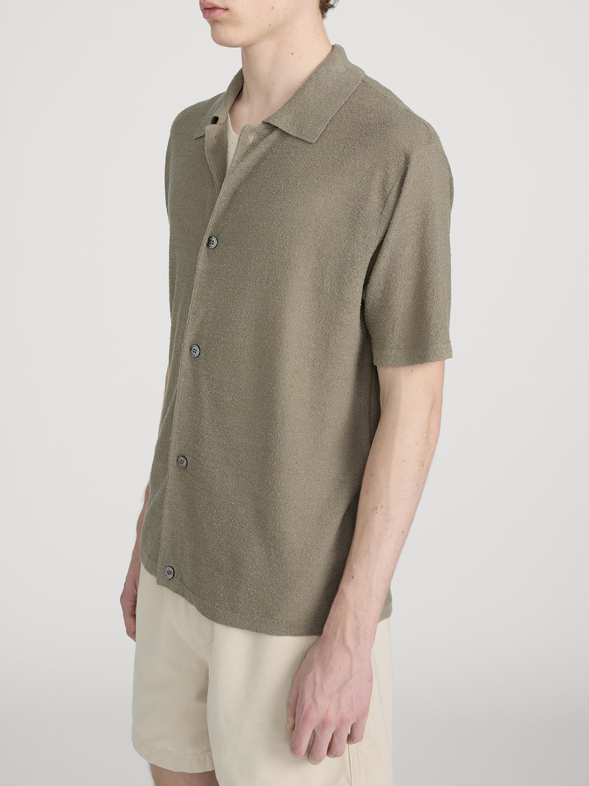 sweater-side-image