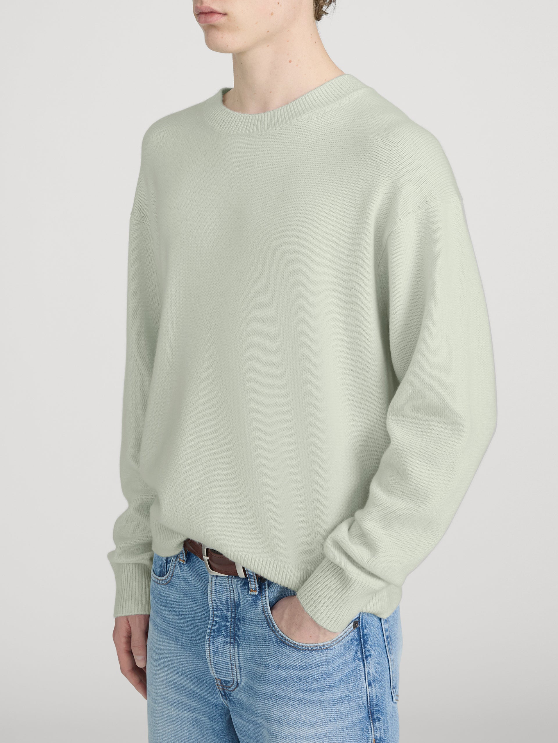 Lightweight Cashmere Crewneck -- Pale Green