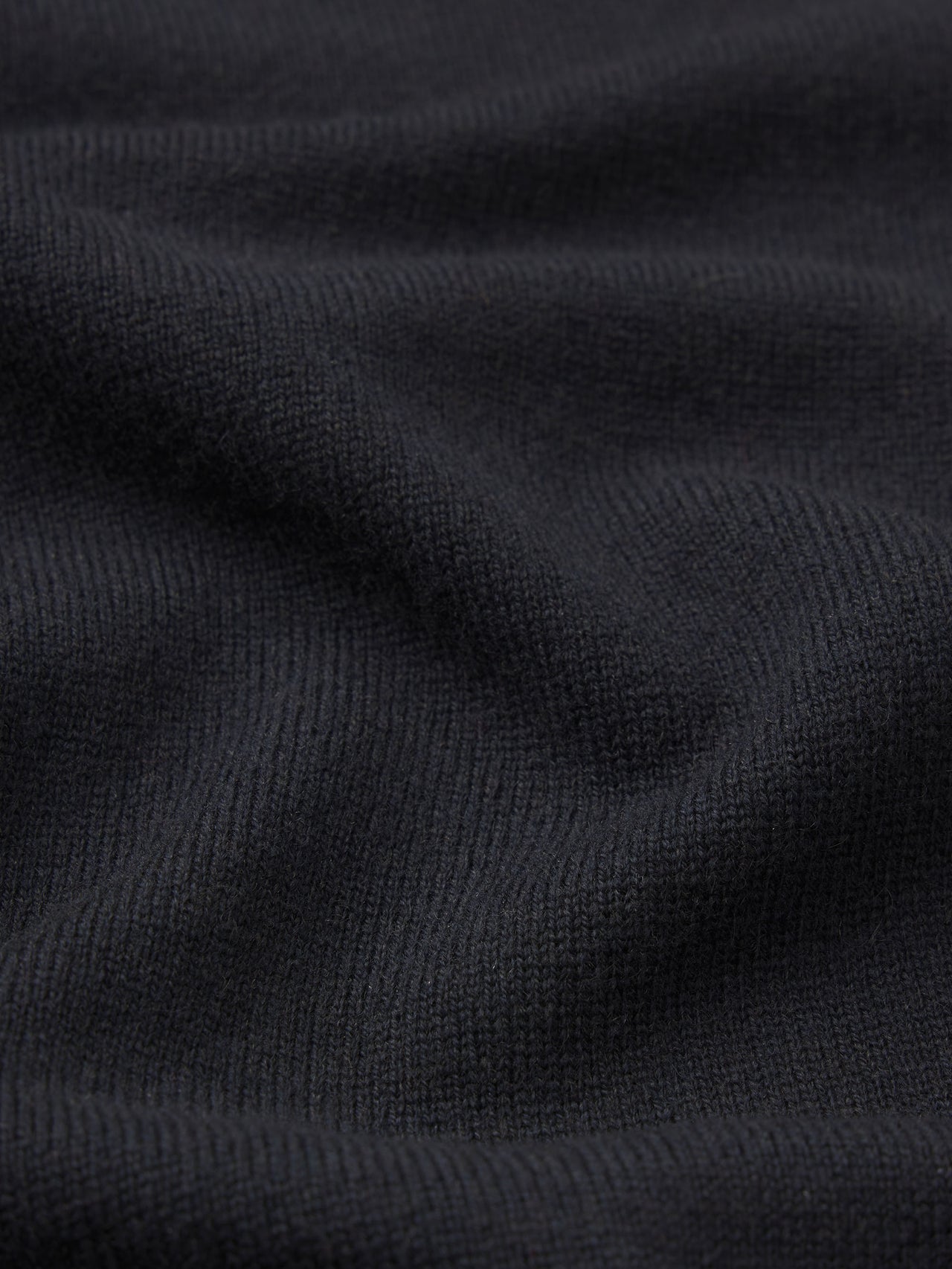 polo-texture-detail-image