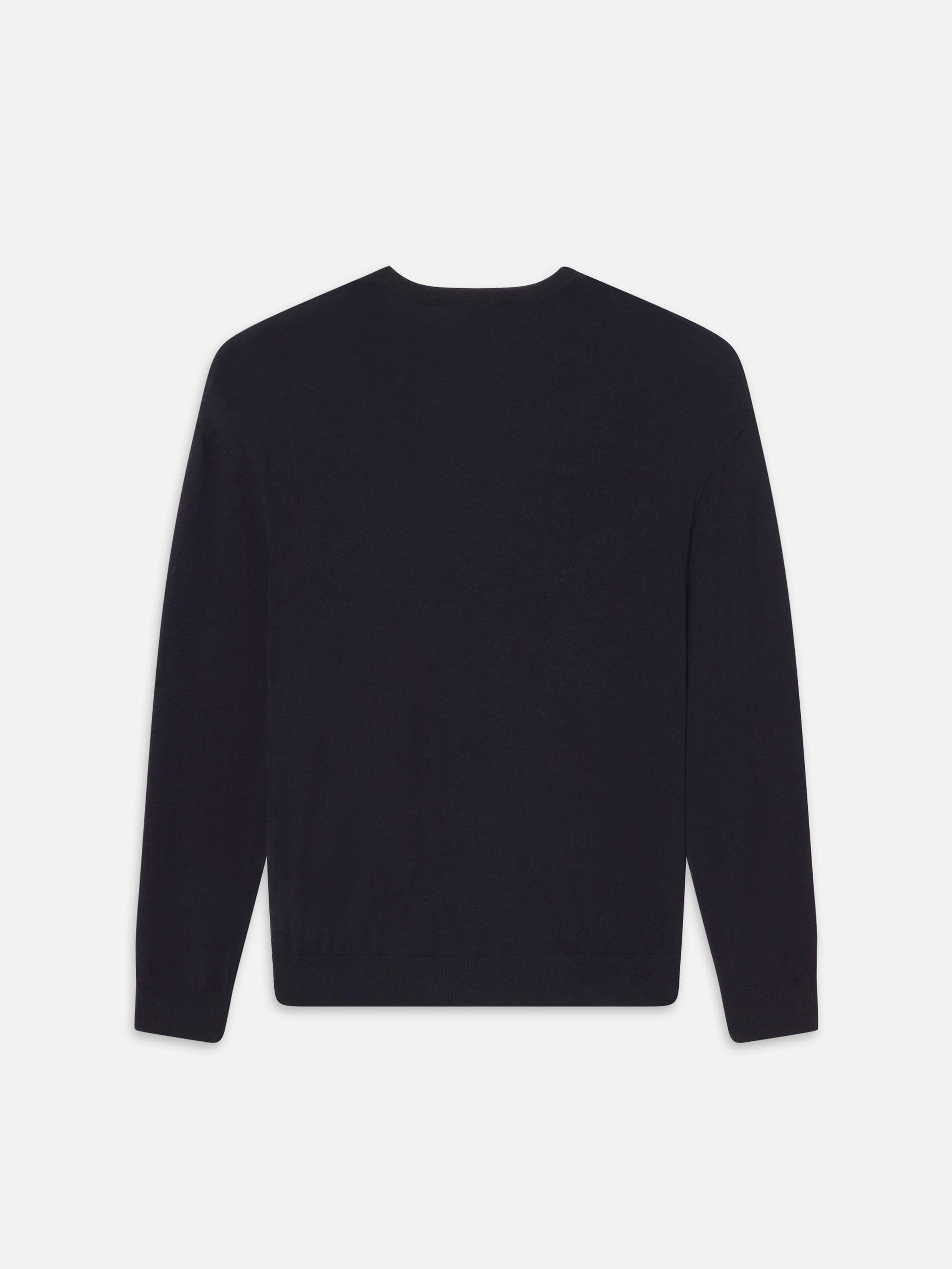 sweater back packshot image alt:fit2
