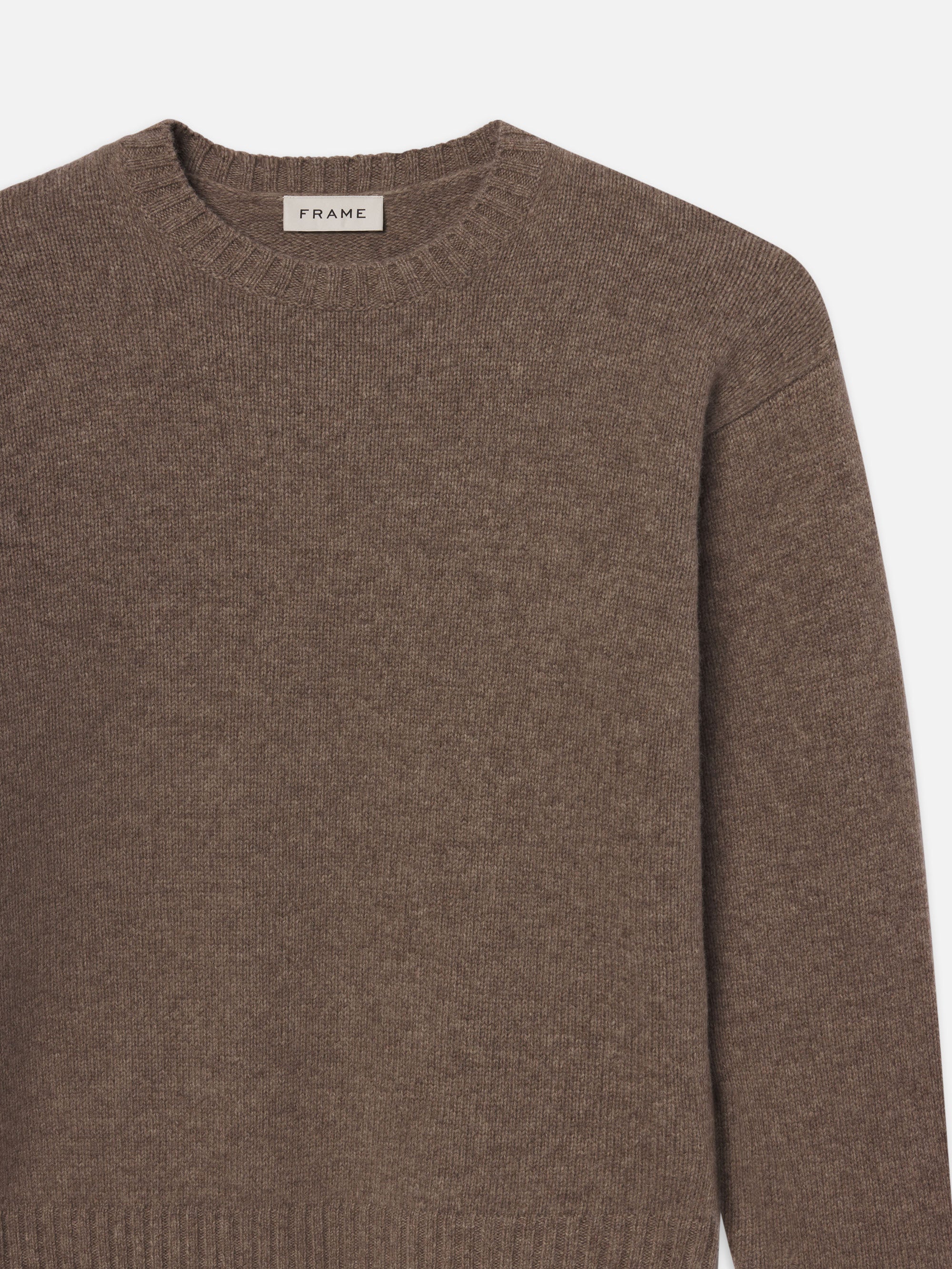 sweater front detail packshot image alt:size alt:fit1