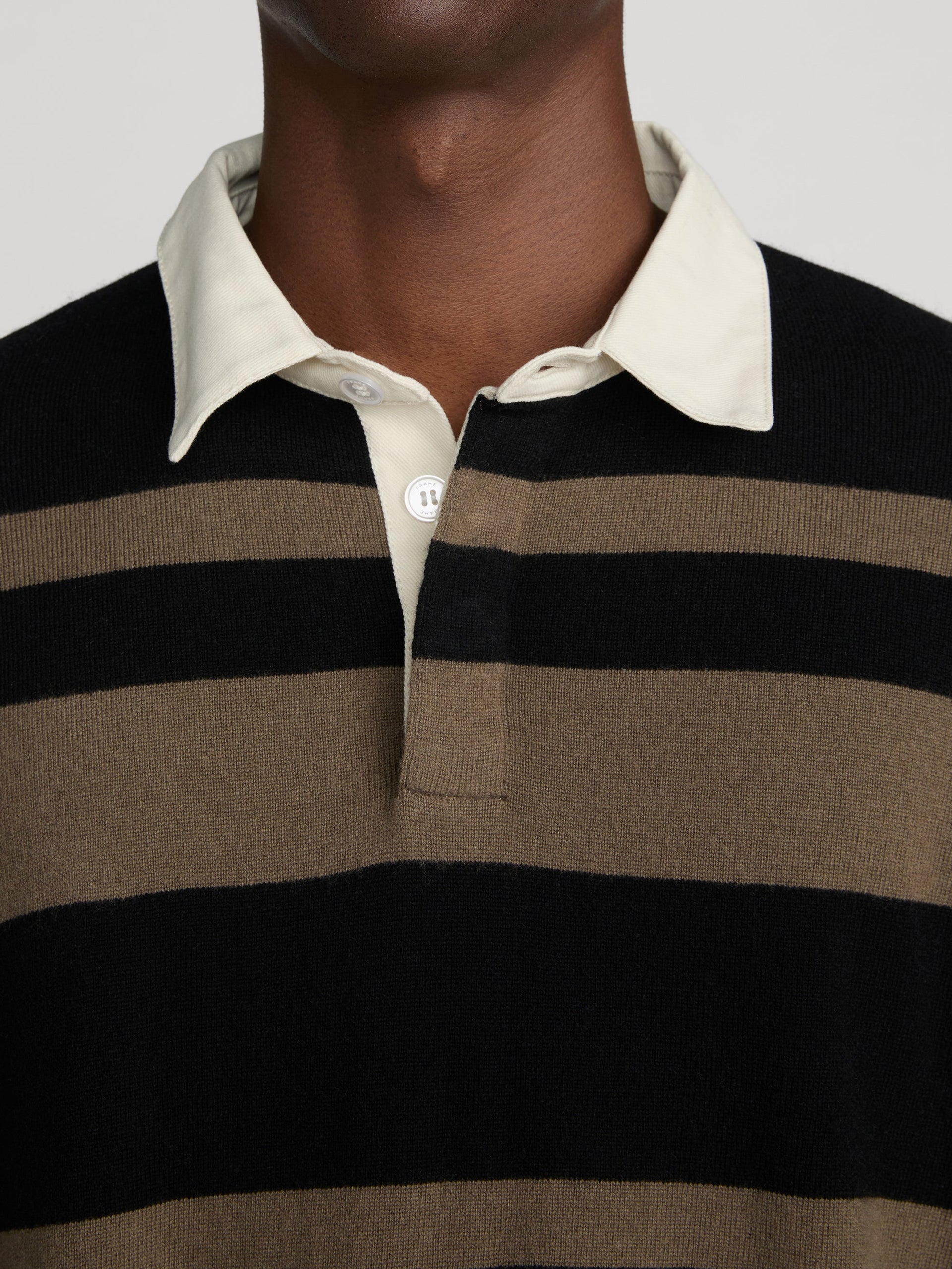 sweater-detail-image