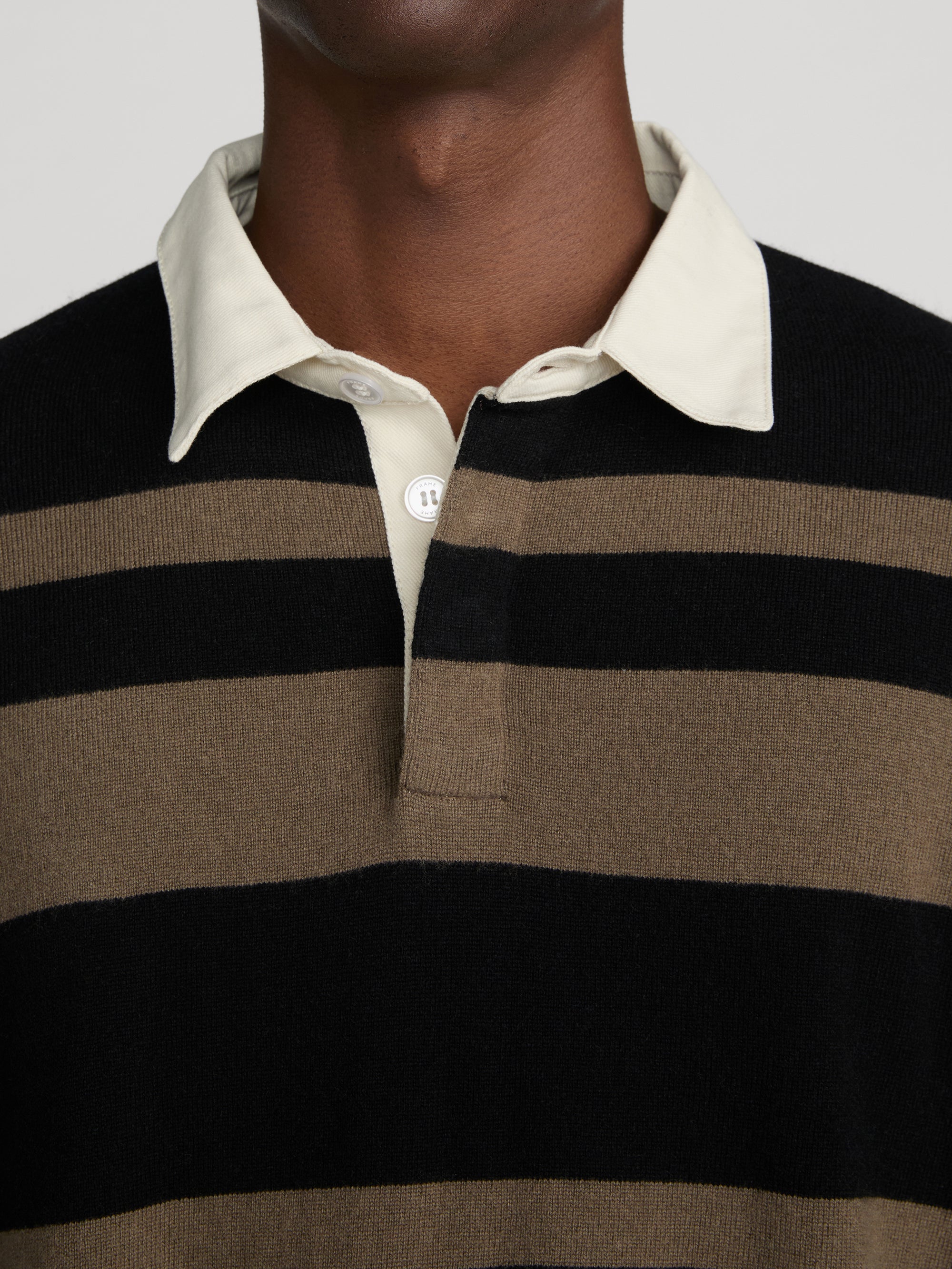 sweater-detail-image