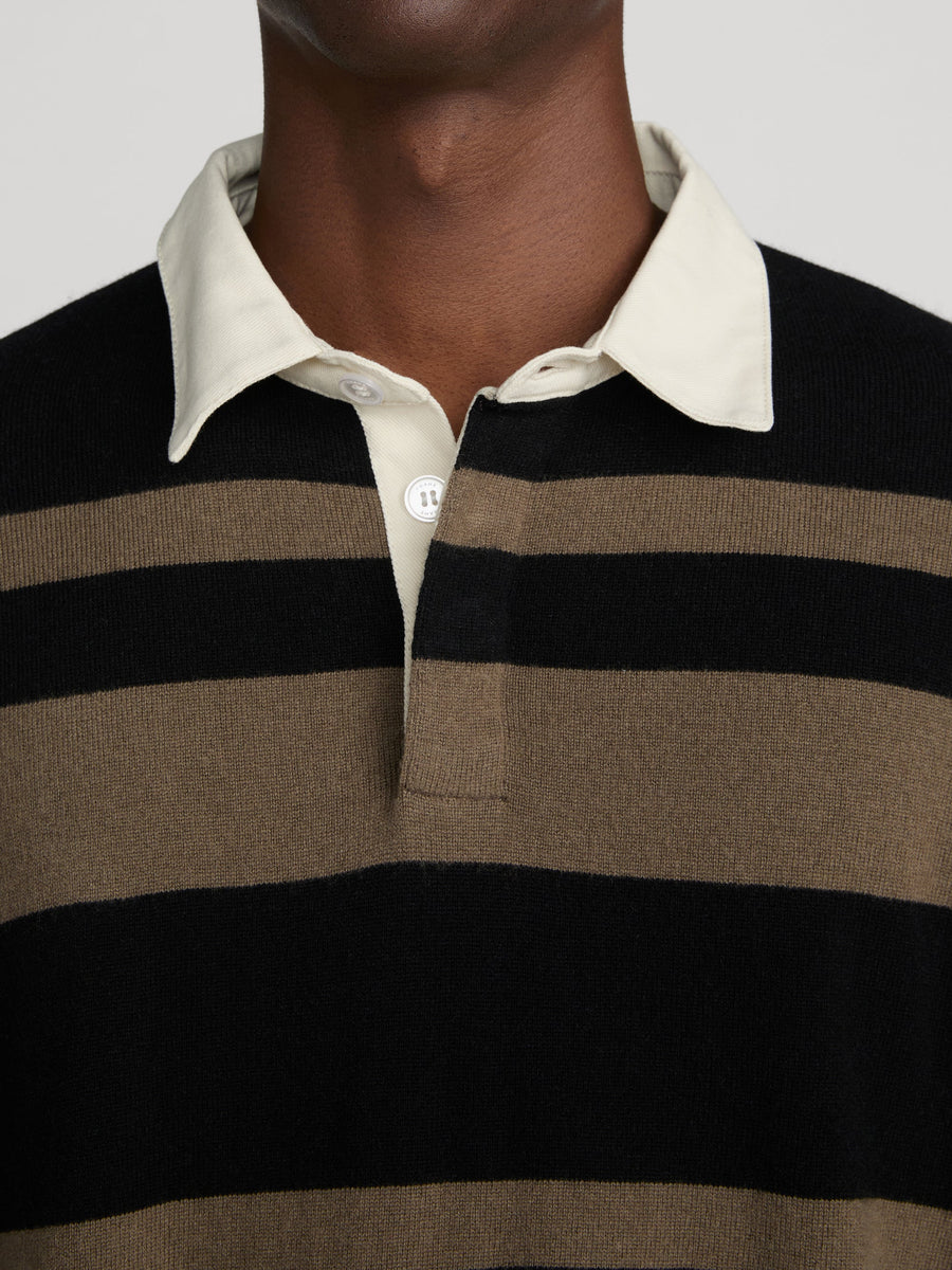 sweater-detail-image