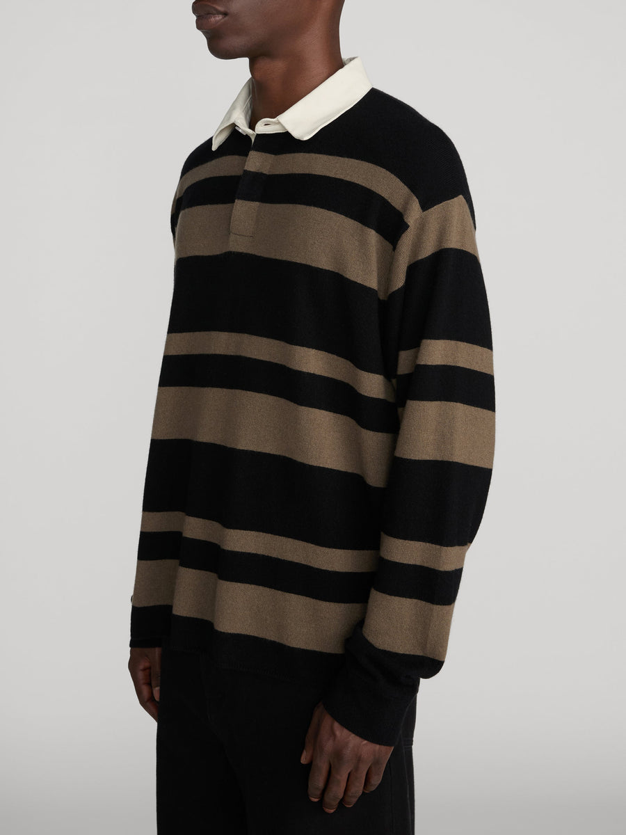sweater-side-image