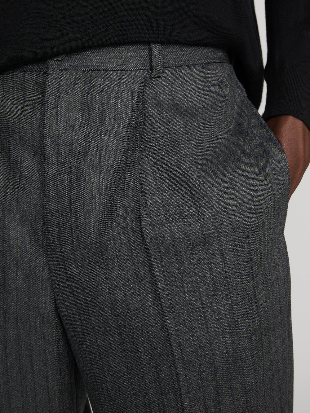 pant-detail-image