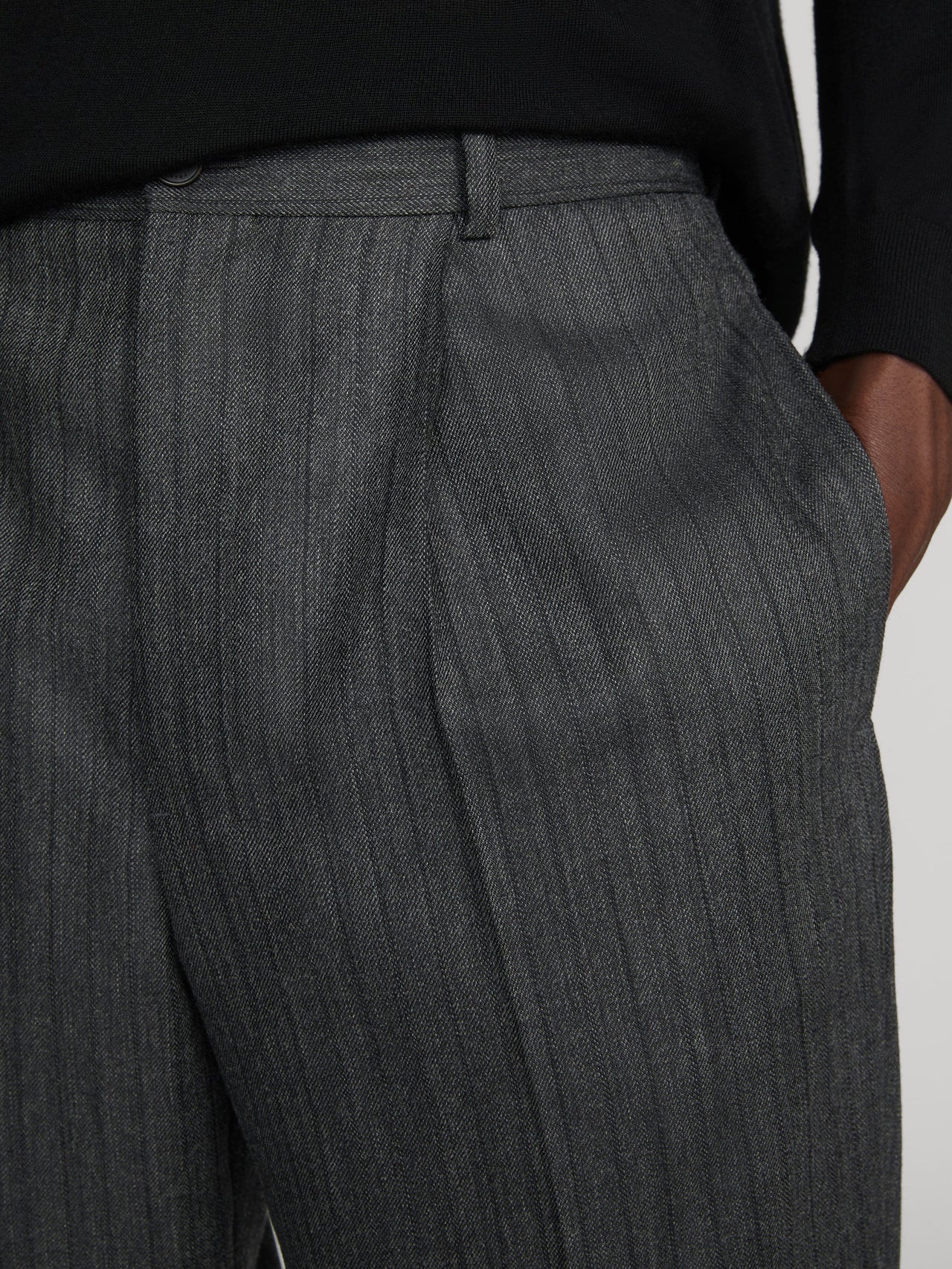 pant-detail-image