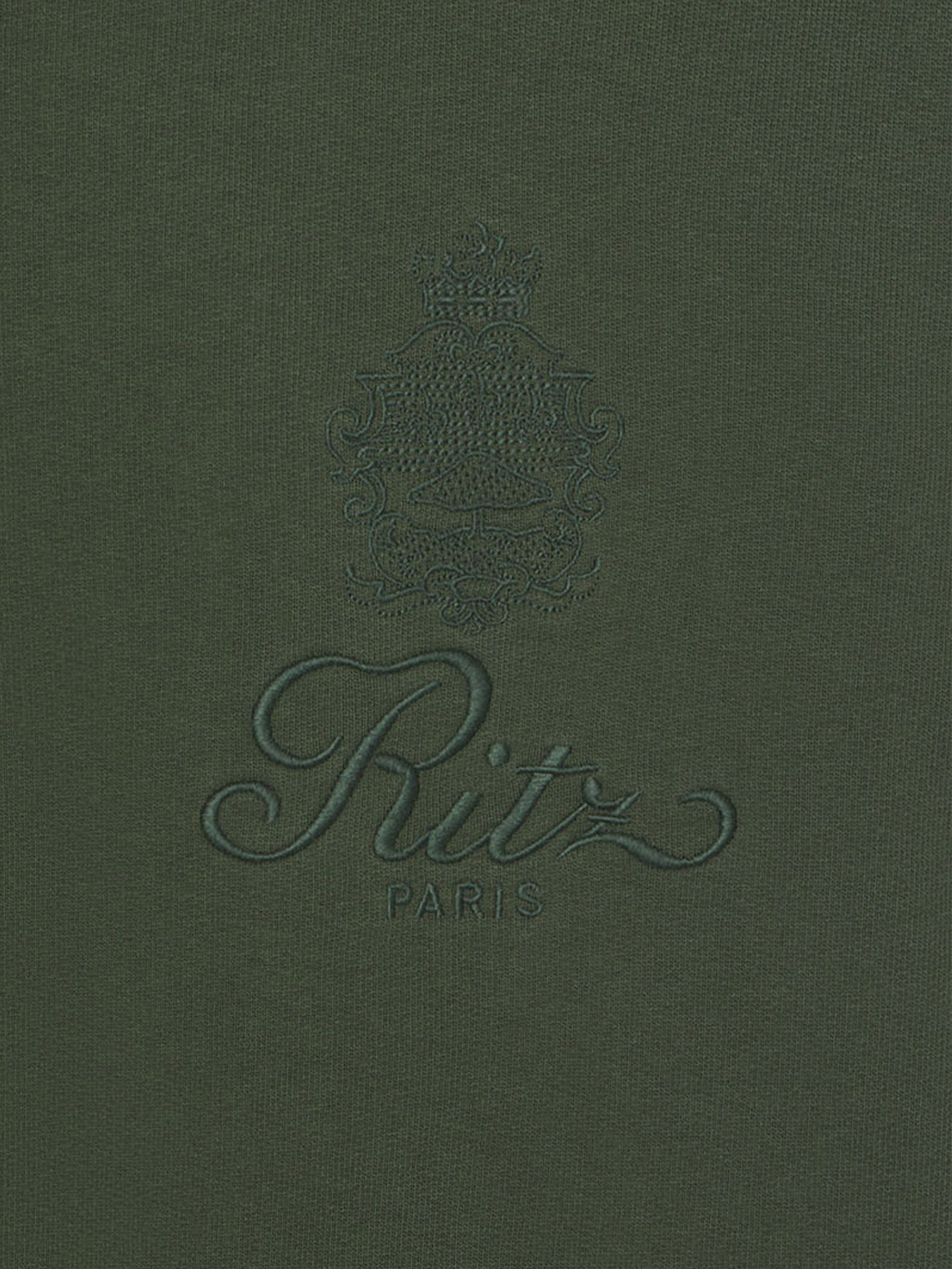 sweatshirt logo detail image 