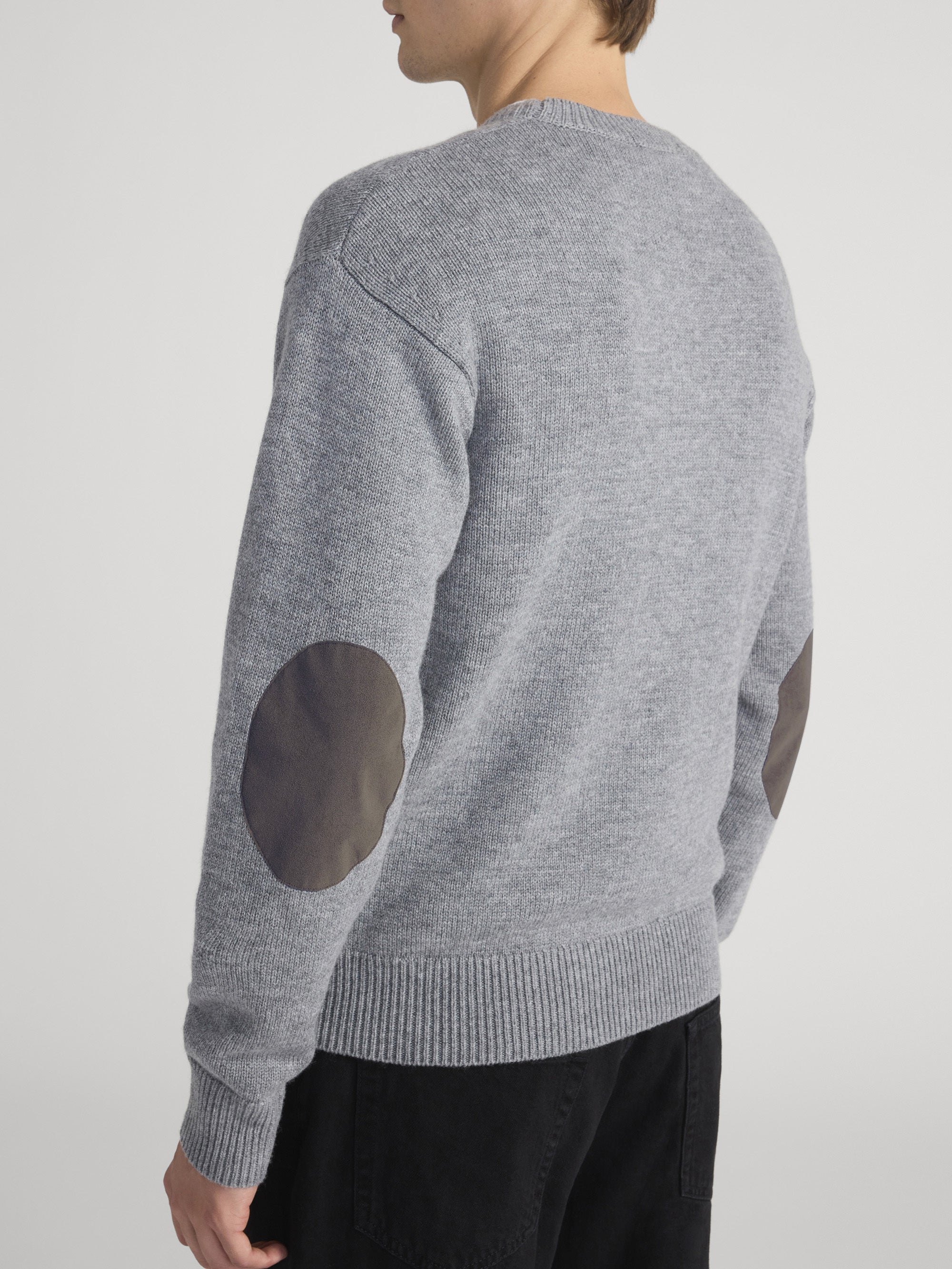 SUEDE PATCH SWEATER HEATHER GREY SUEDE PATCH SWEATER HEATHER GREY