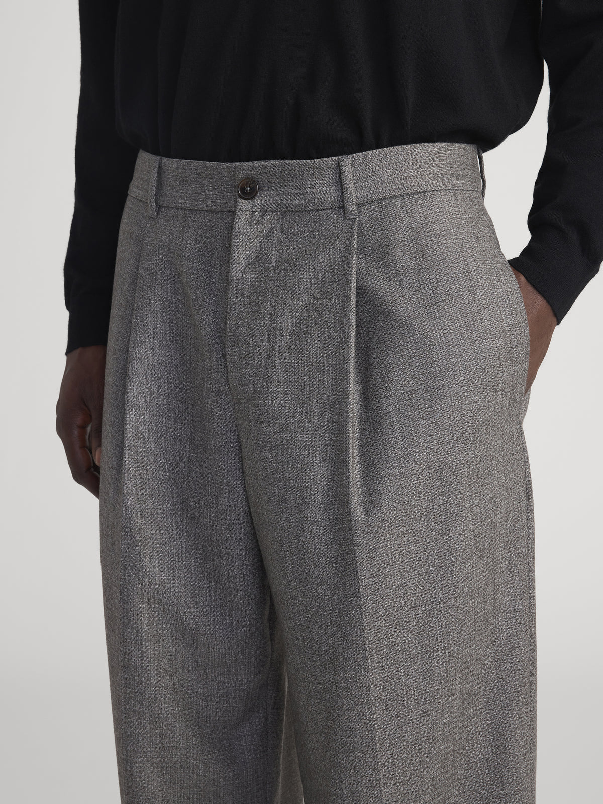 pants front detail image