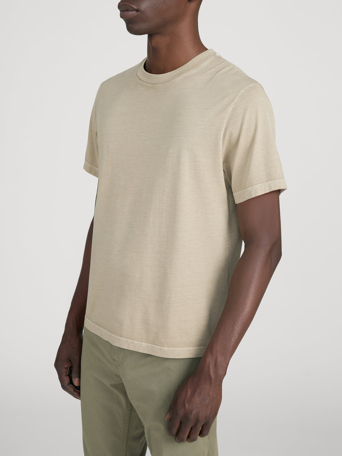 Tee on model side 