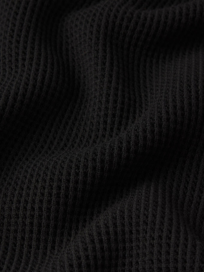 sweater texture detail image alt:size