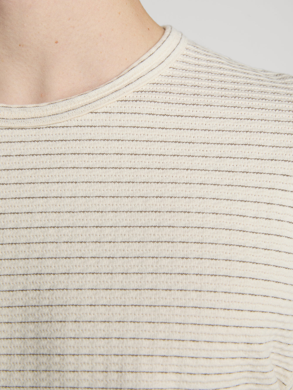 top-detail-image