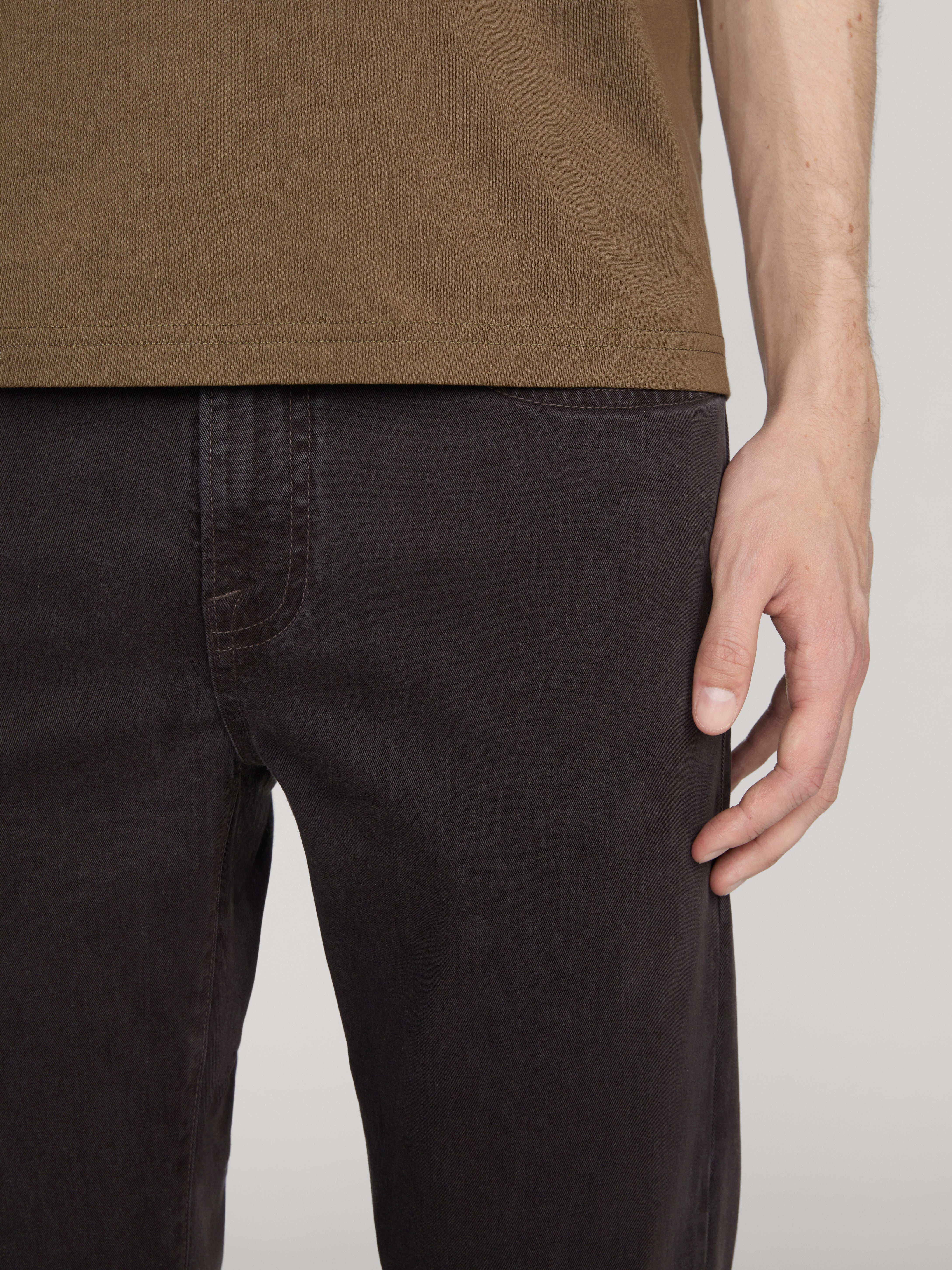 L'Homme Slim Brushed Twill -- Deep Brown