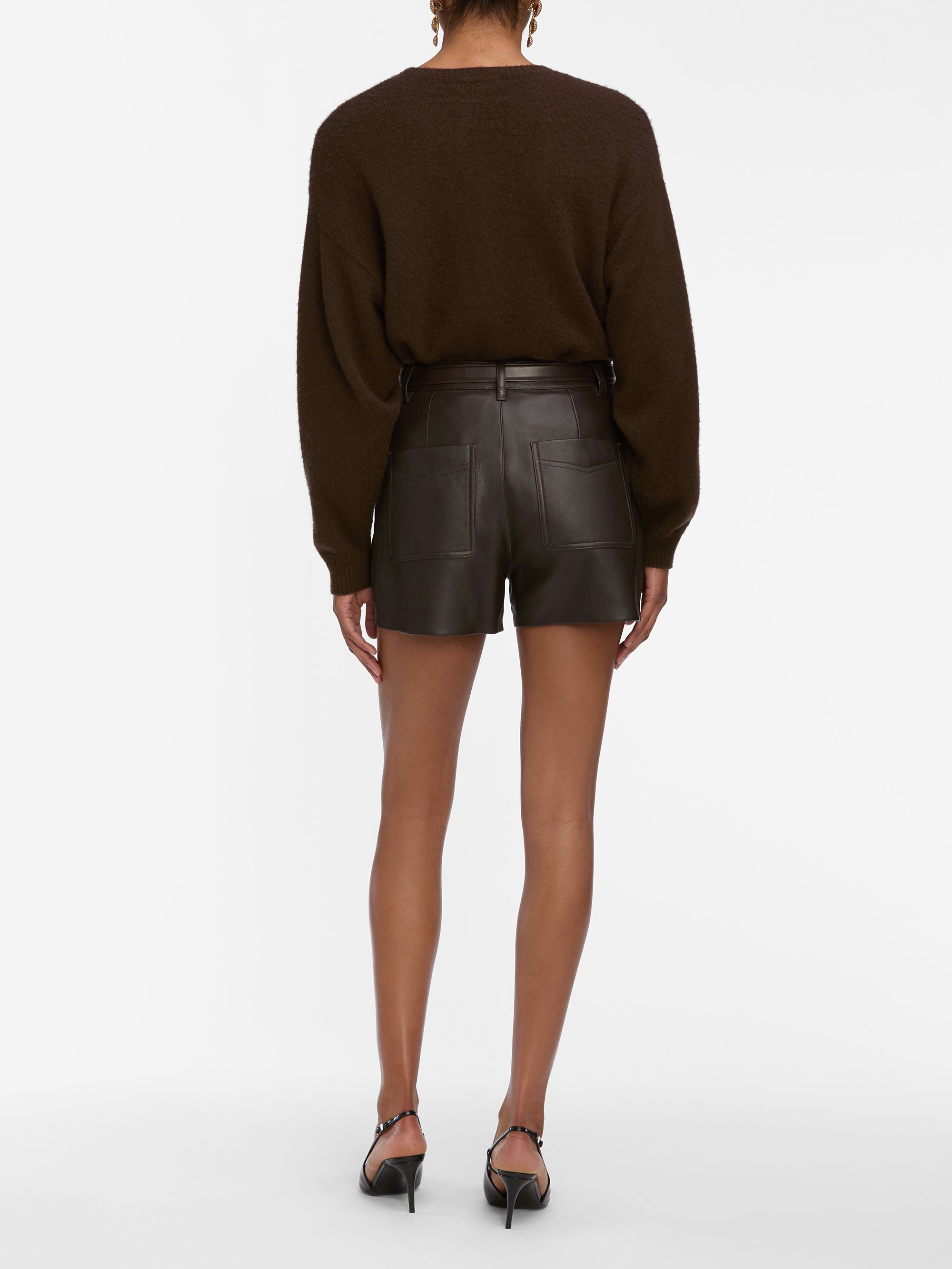 shorts back image alt:fit2