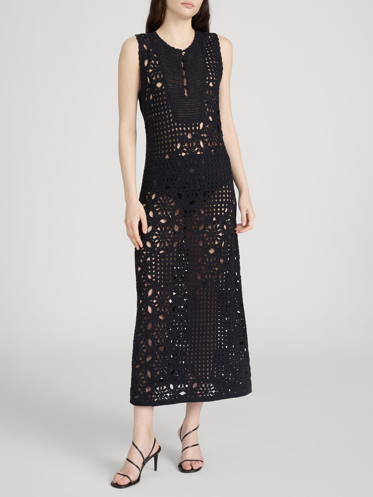 Dress on model front without liner 