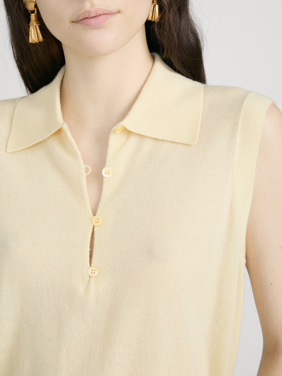 Top on model detail 