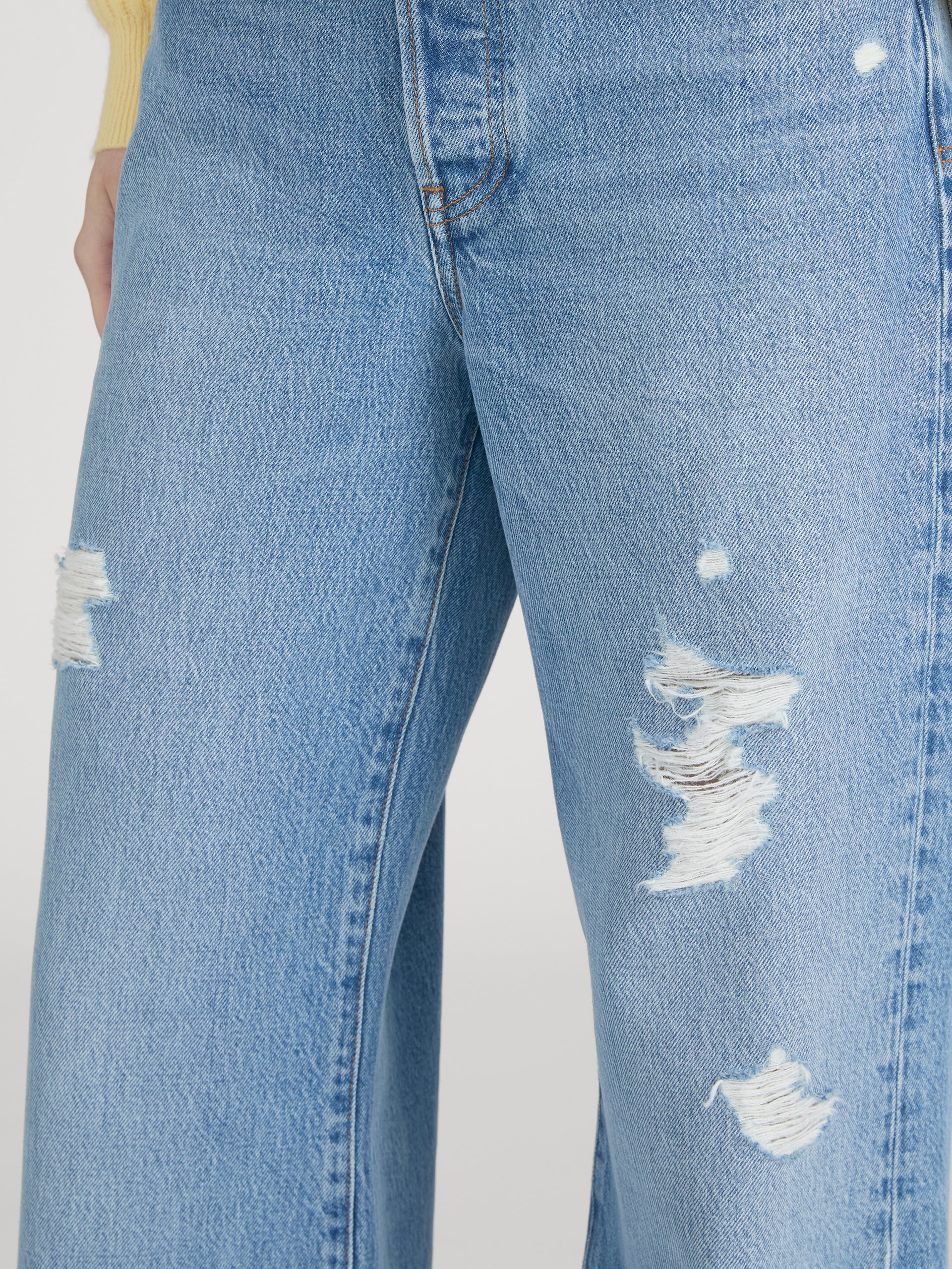 Jeans on model detail 