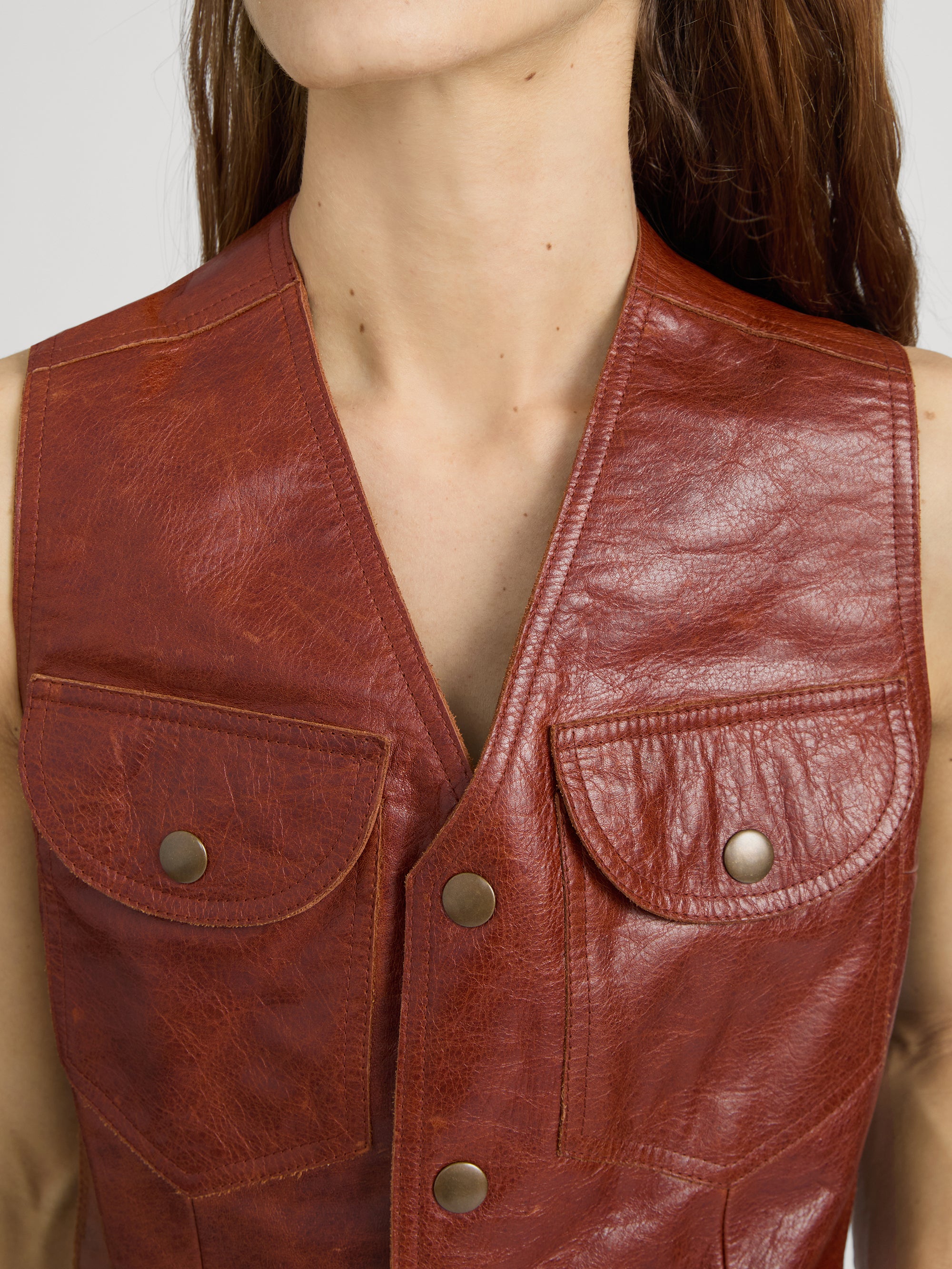 top-front-detail-image