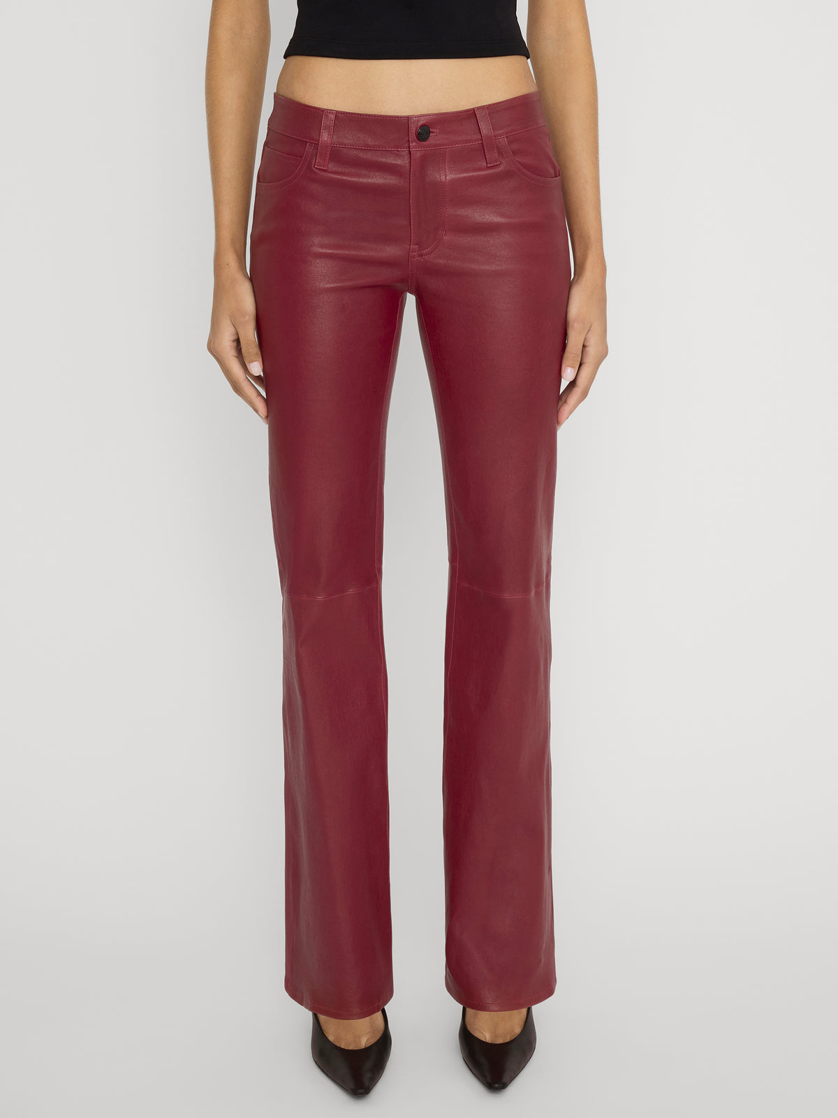 Pant on model crop 