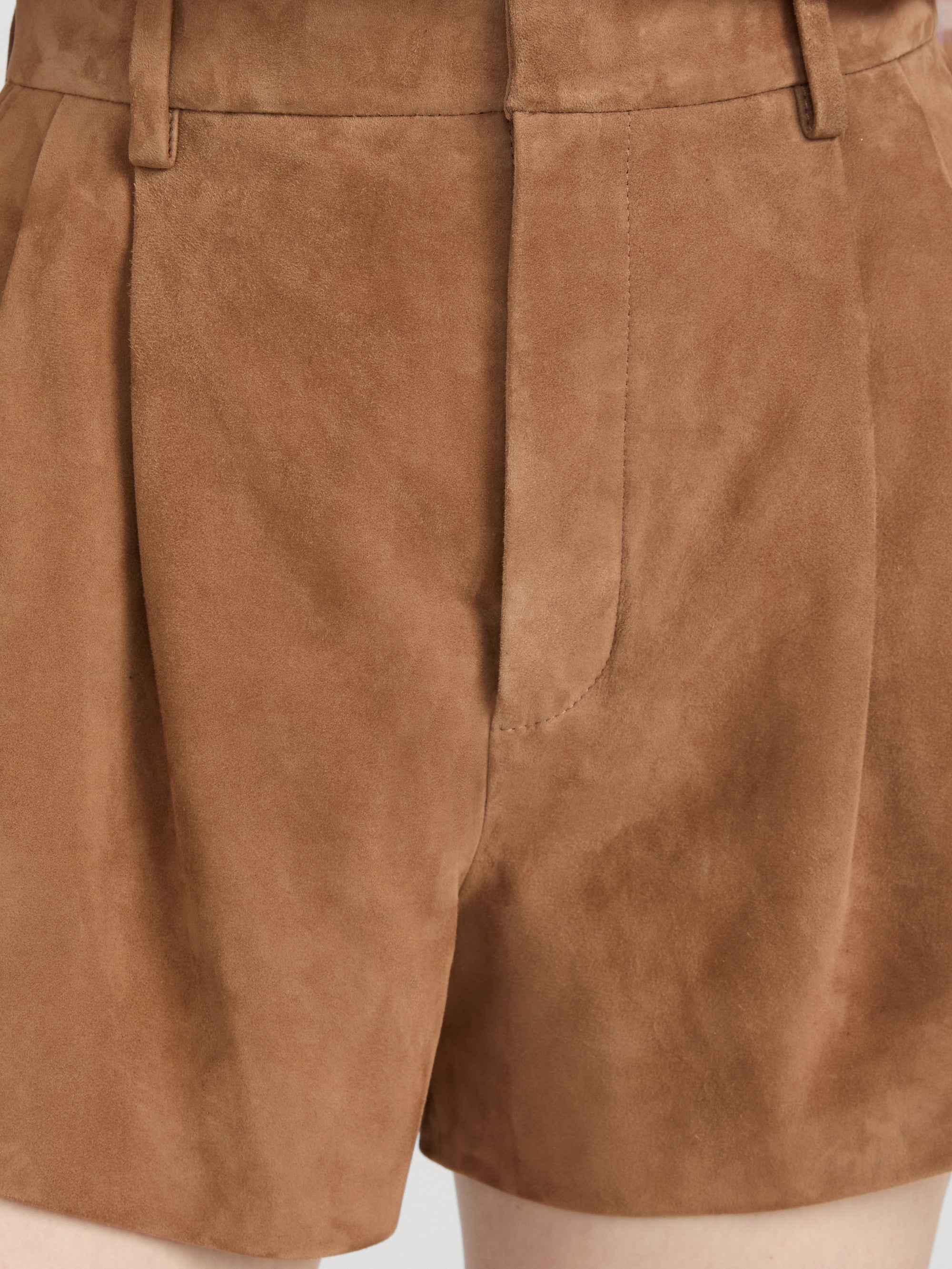 short-front-detail-image