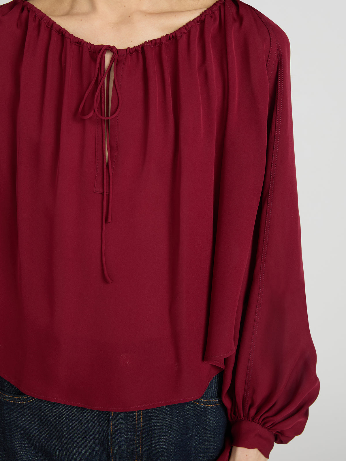 top-front-detail-image