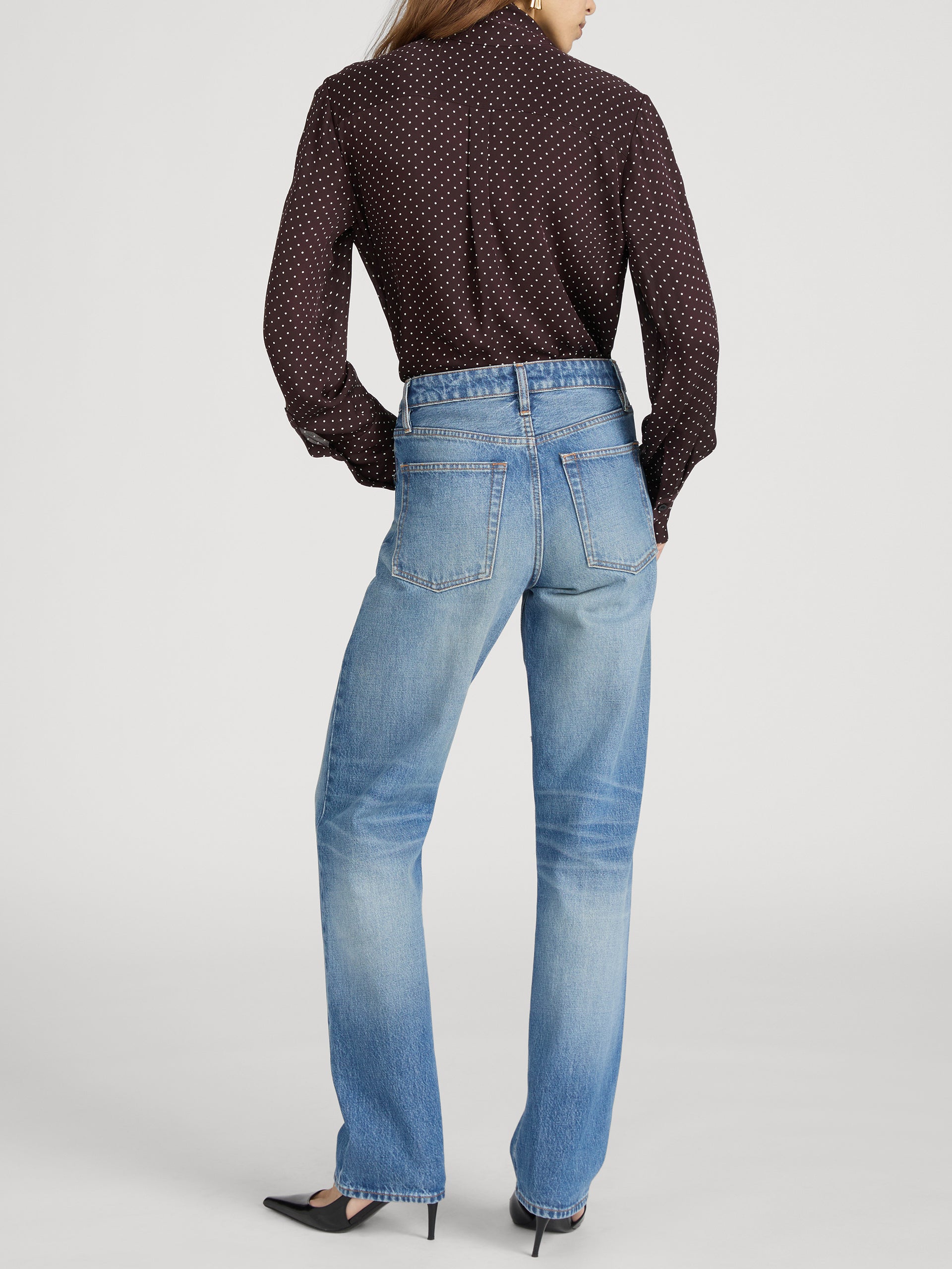 Top on model back 