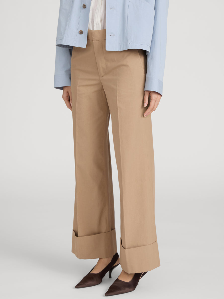 Pant on model side 