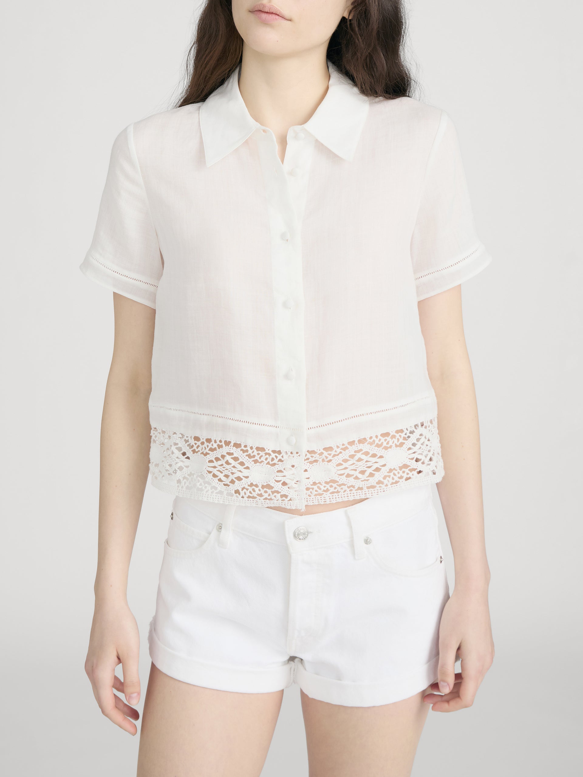 Top on model Crop 