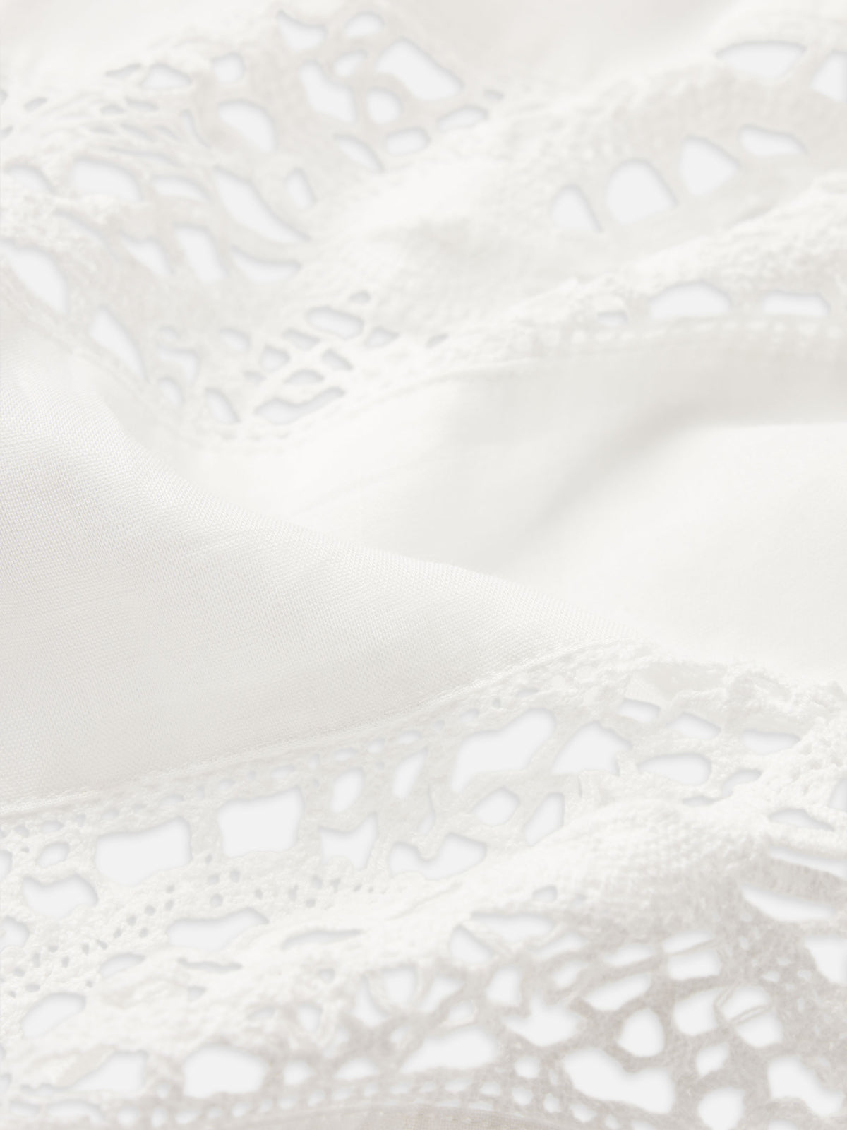 The Statement Heirloom Shirt -- White