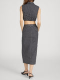 Skirt on model back 