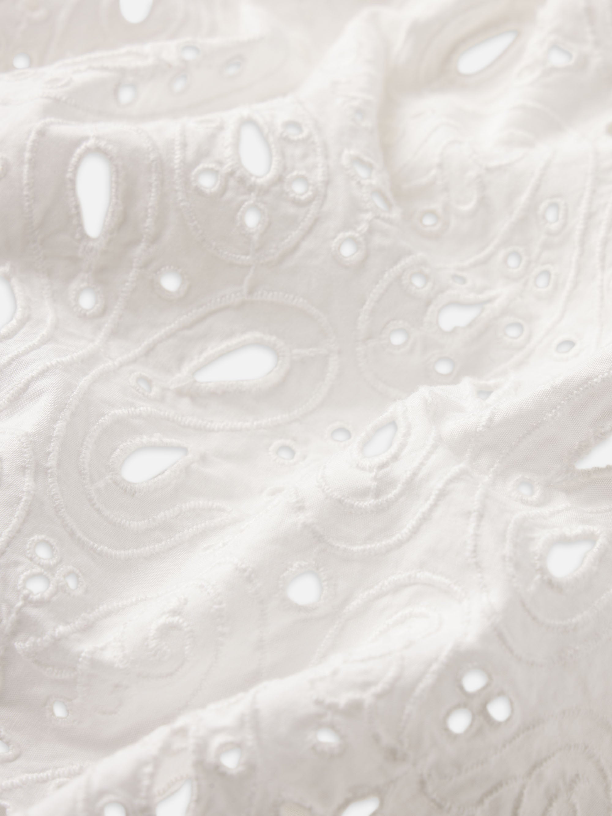 The Paisley Eyelet Short -- White