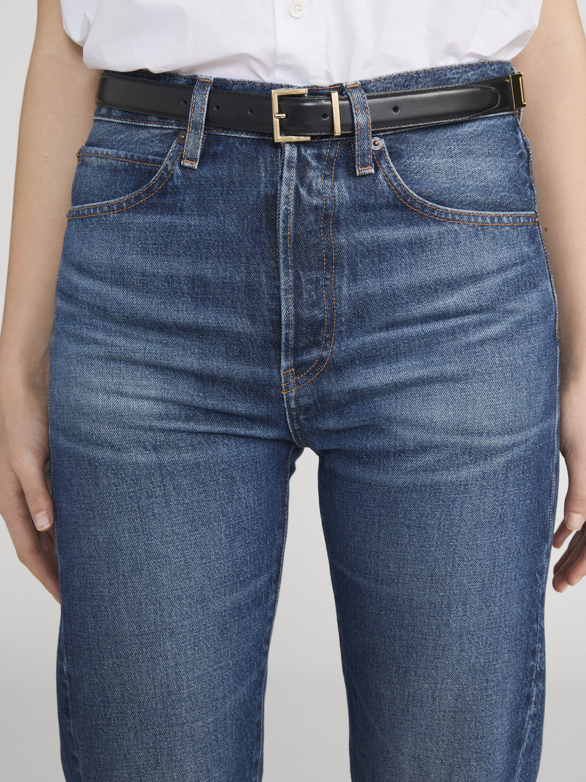 Belt On Model Front 