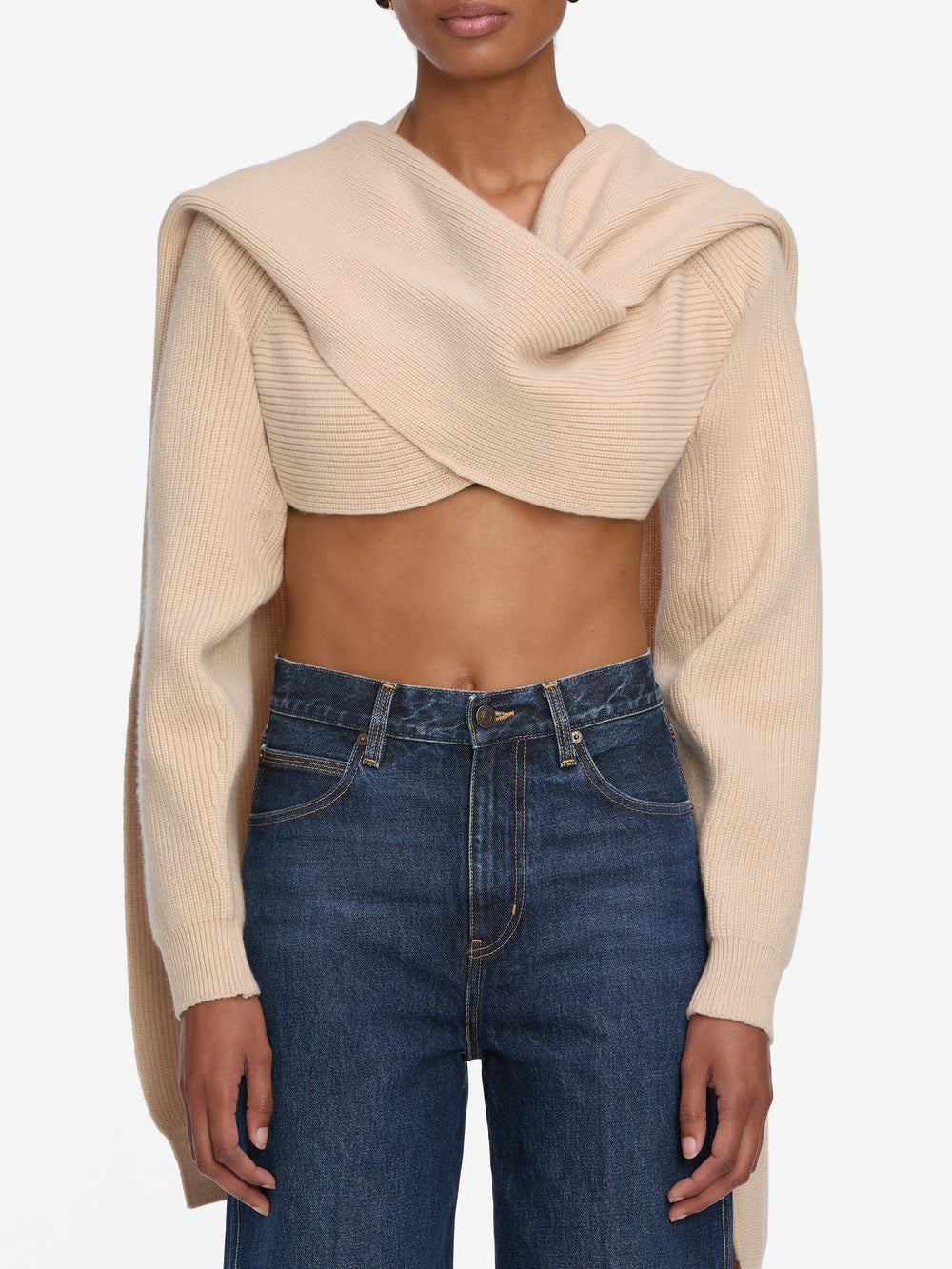 sweater front image alt:hover