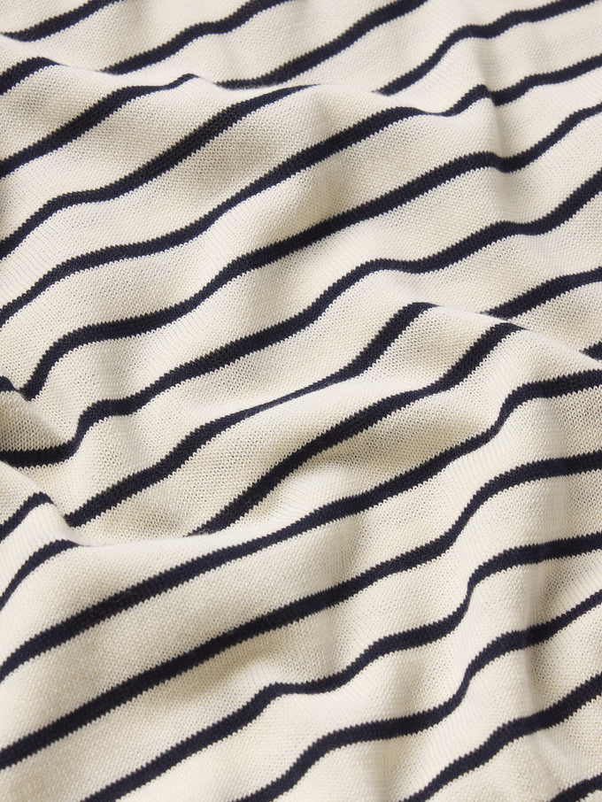 polo texture detail image alt:size