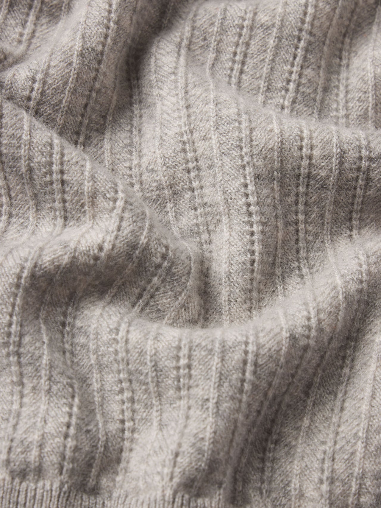 sweater texture detail image alt:size