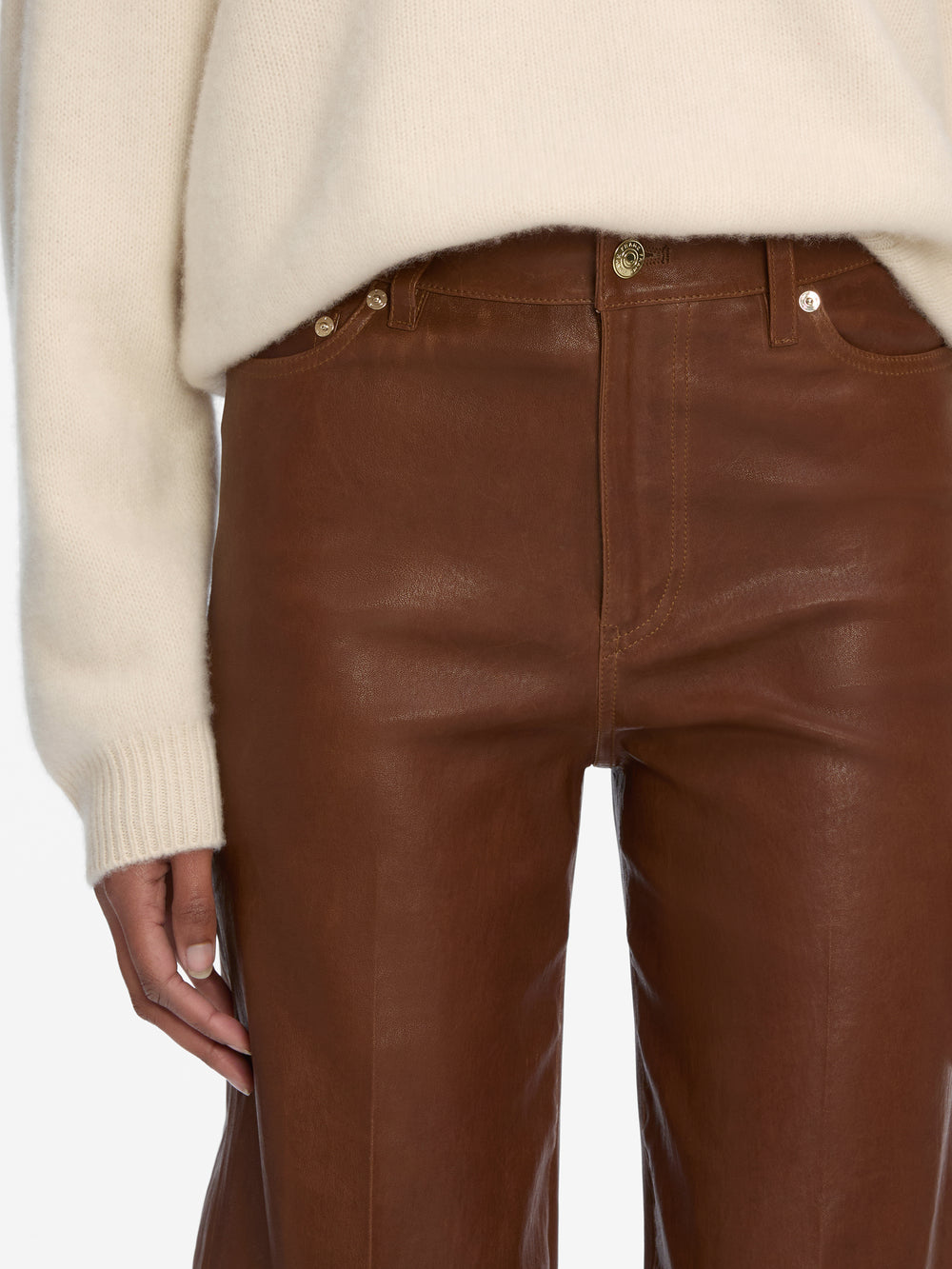 pants front detail image alt:fit1