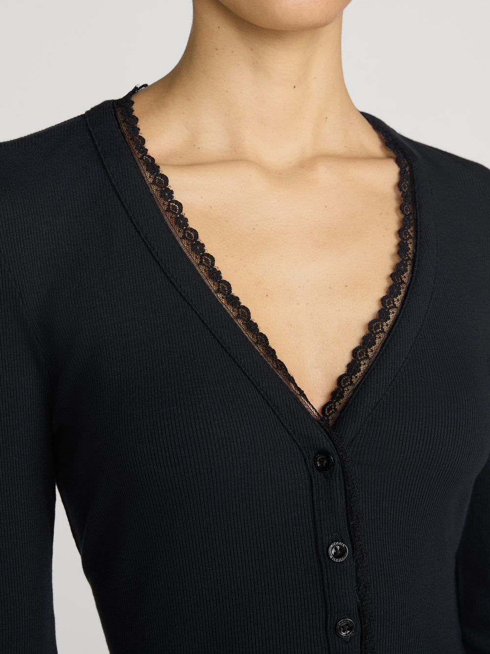 sweater-detail-image